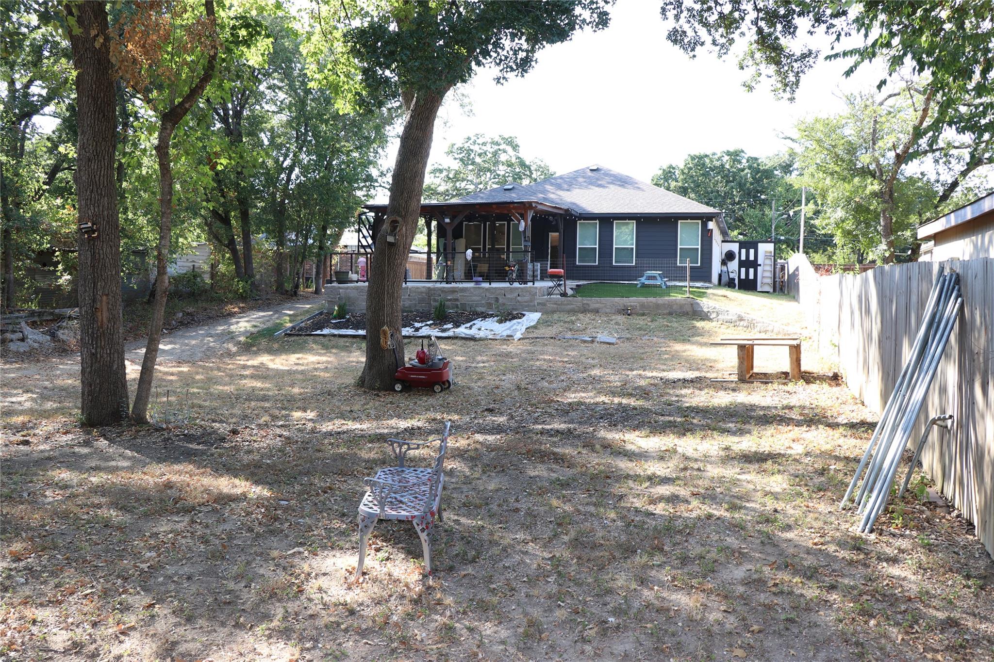 main property photo 26