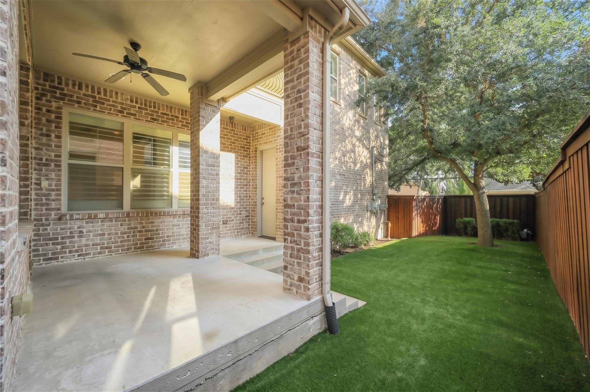 main property photo 23