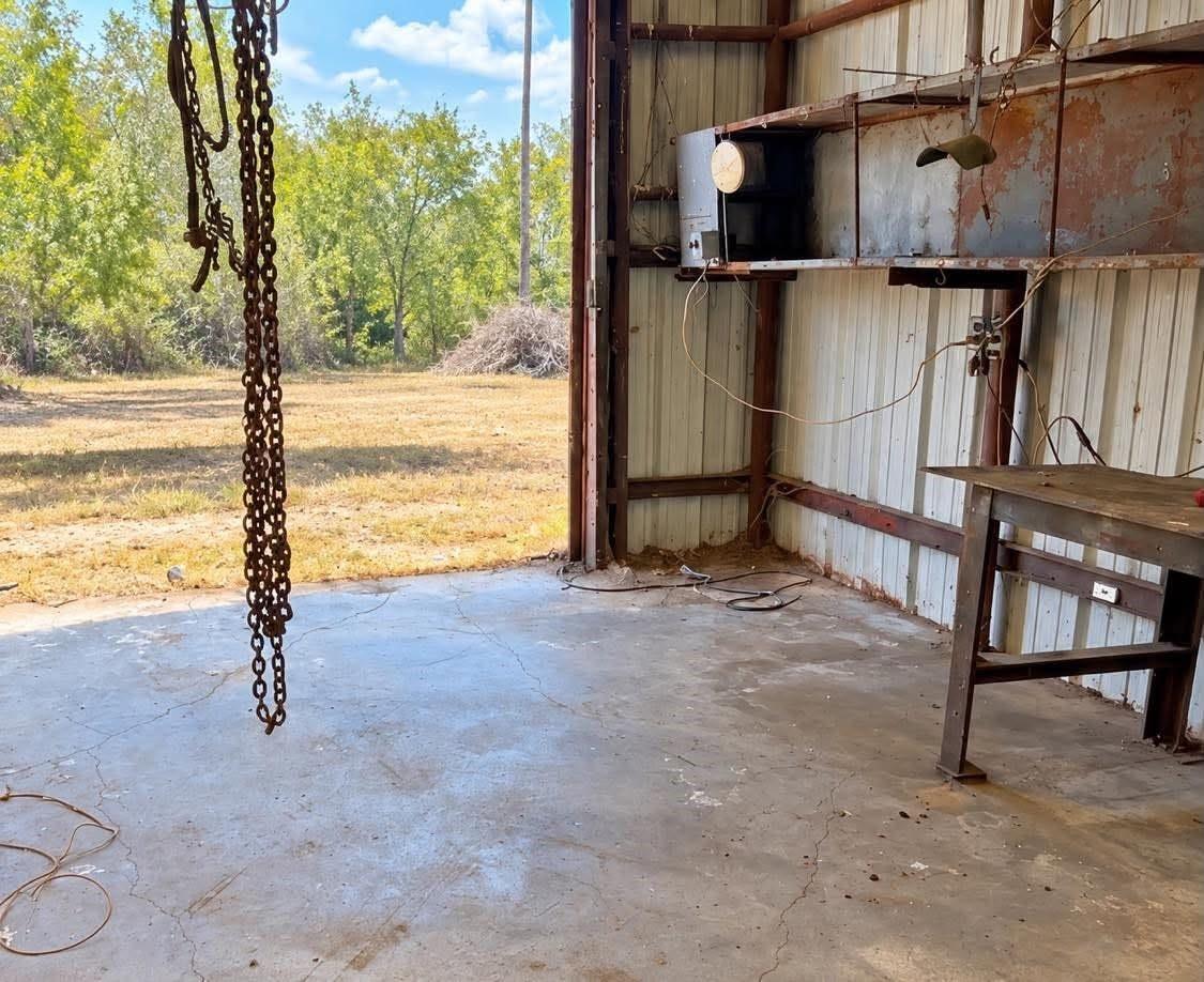 main property photo 21