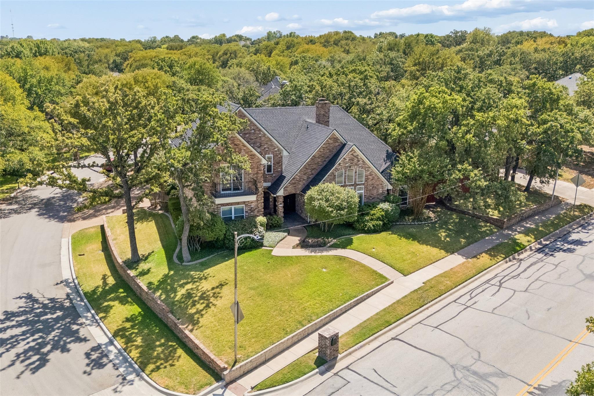 main property photo 24