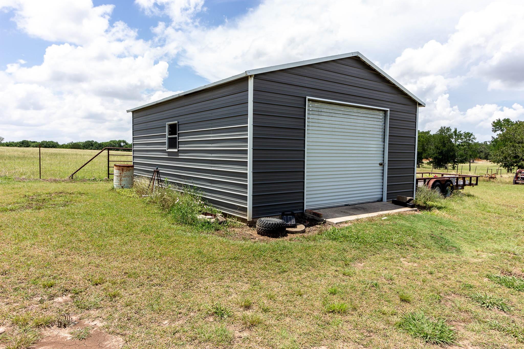 main property photo 18