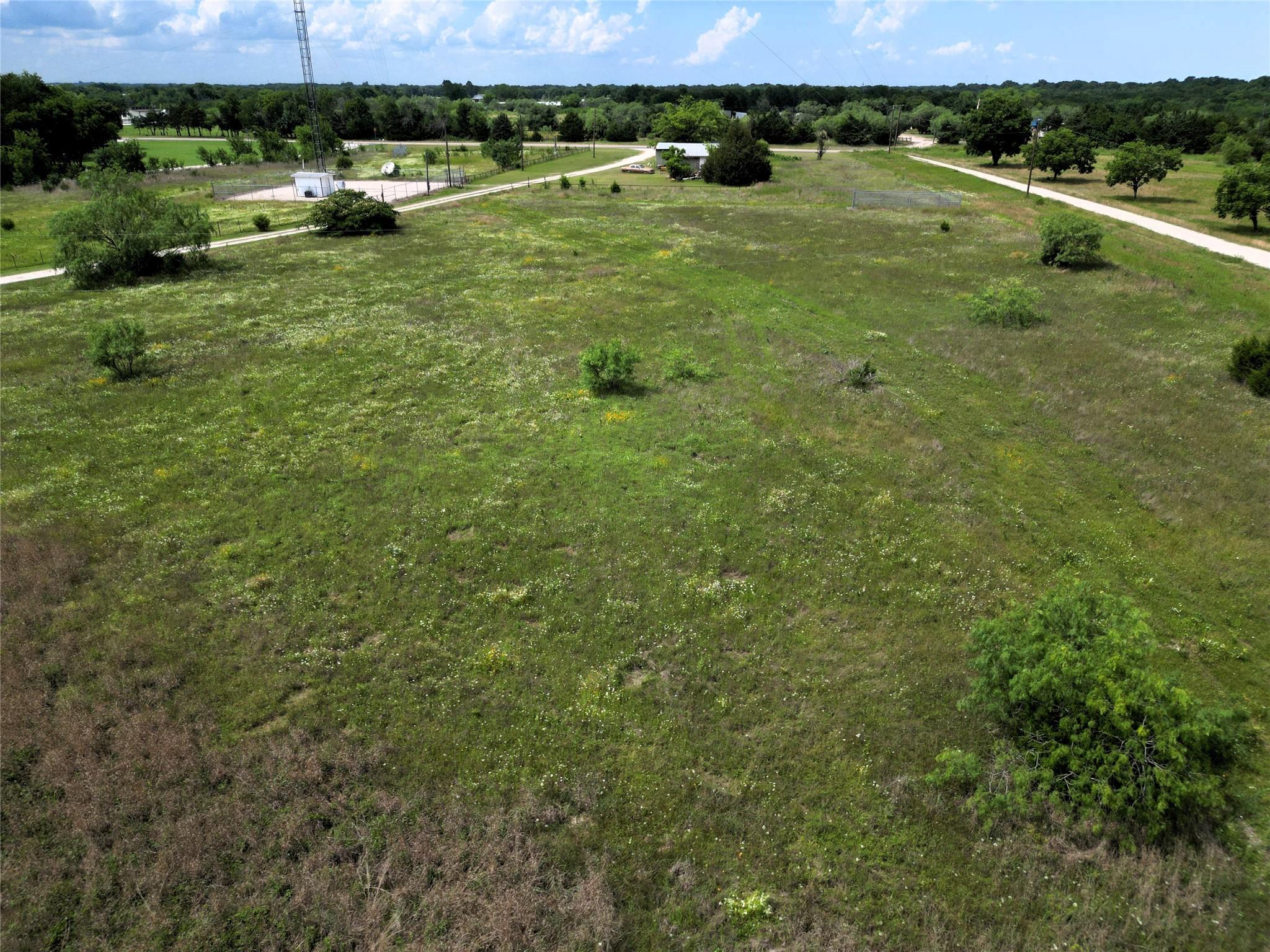 main property photo 16