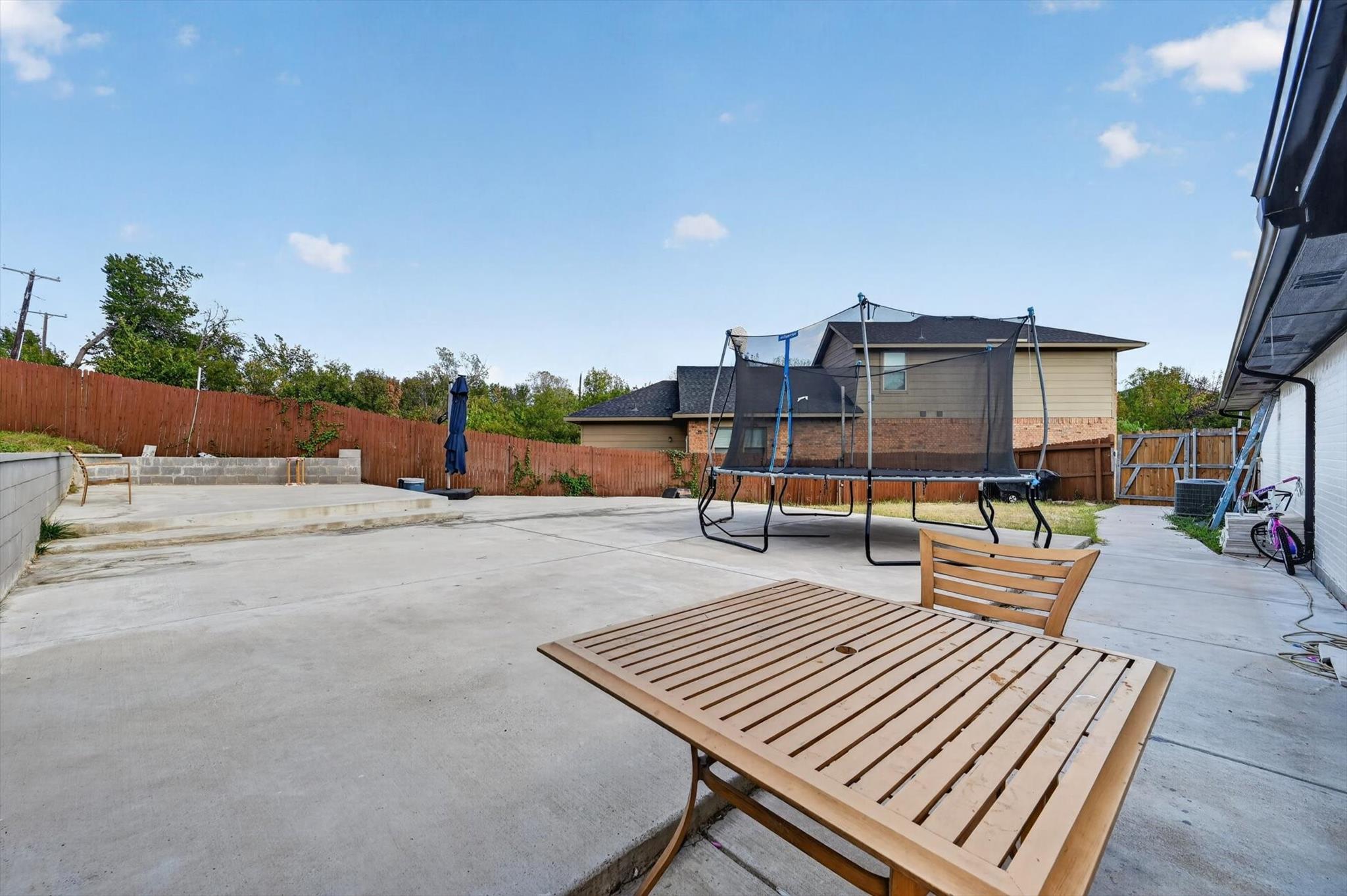 main property photo 26