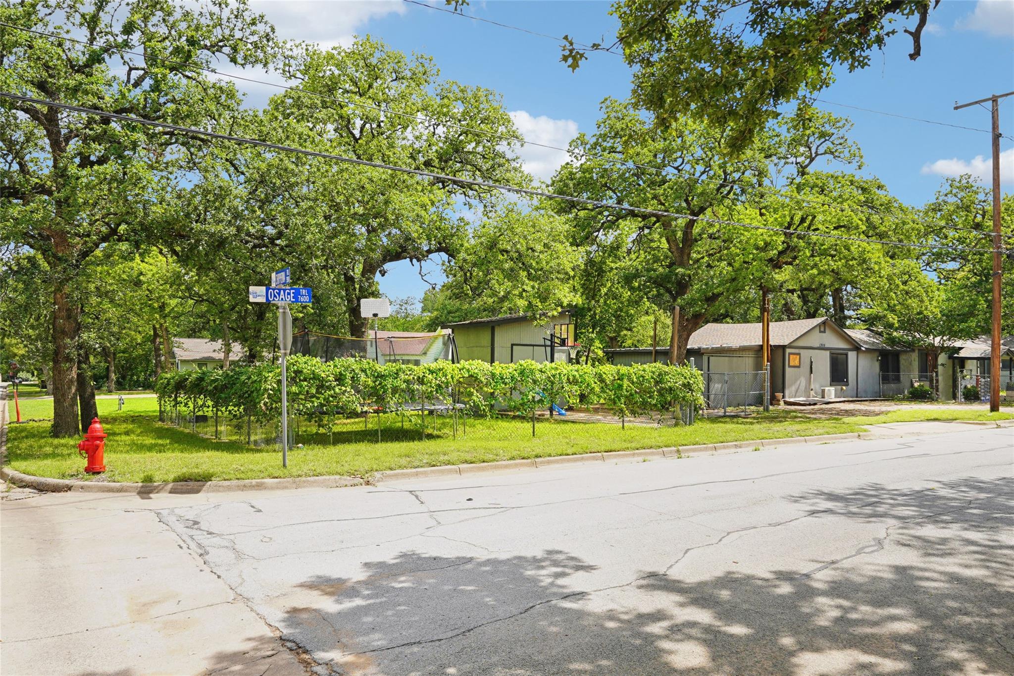 main property photo 39