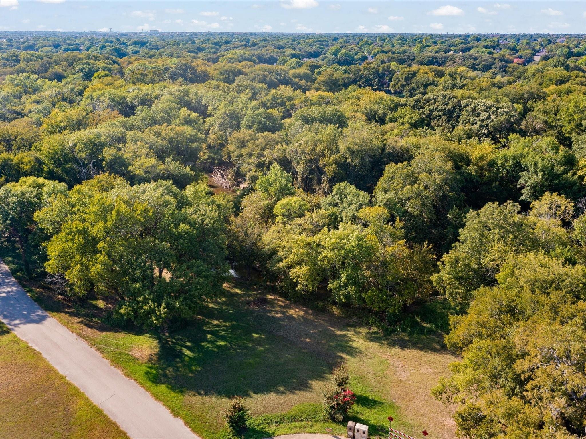main property photo 10