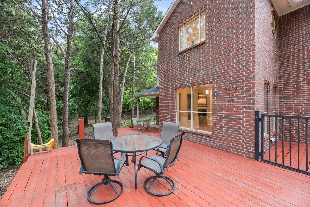 main property photo 25