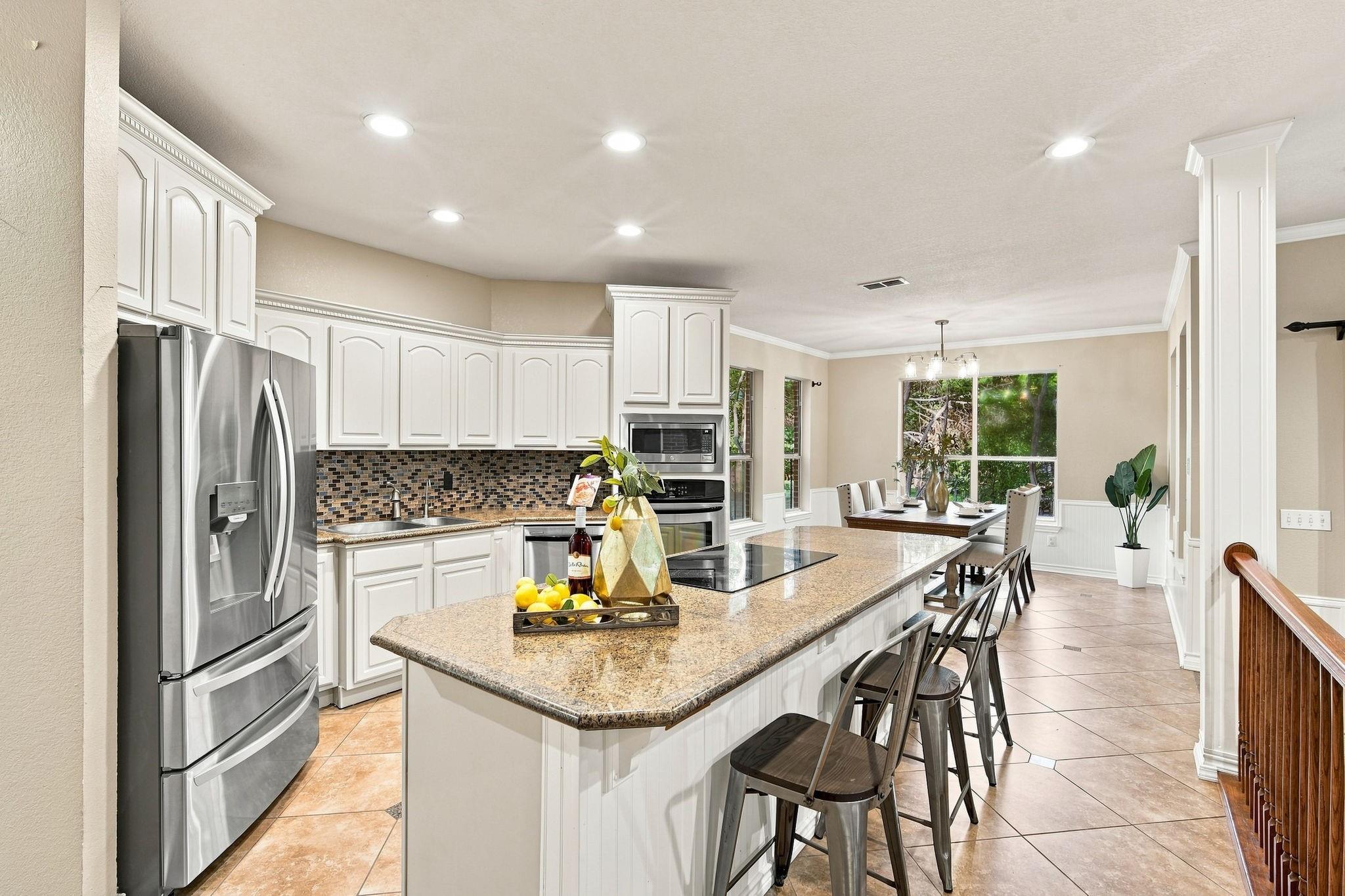 main property photo 5