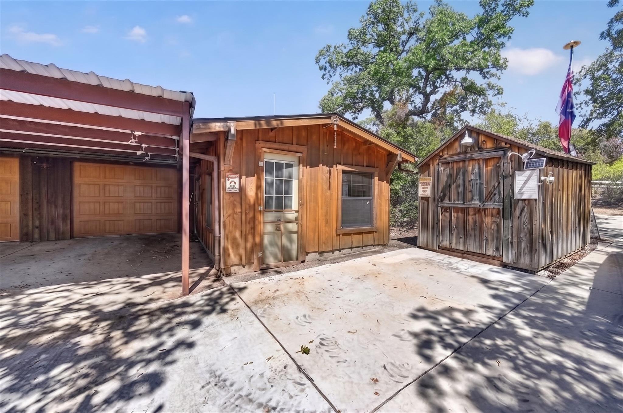 main property photo 30
