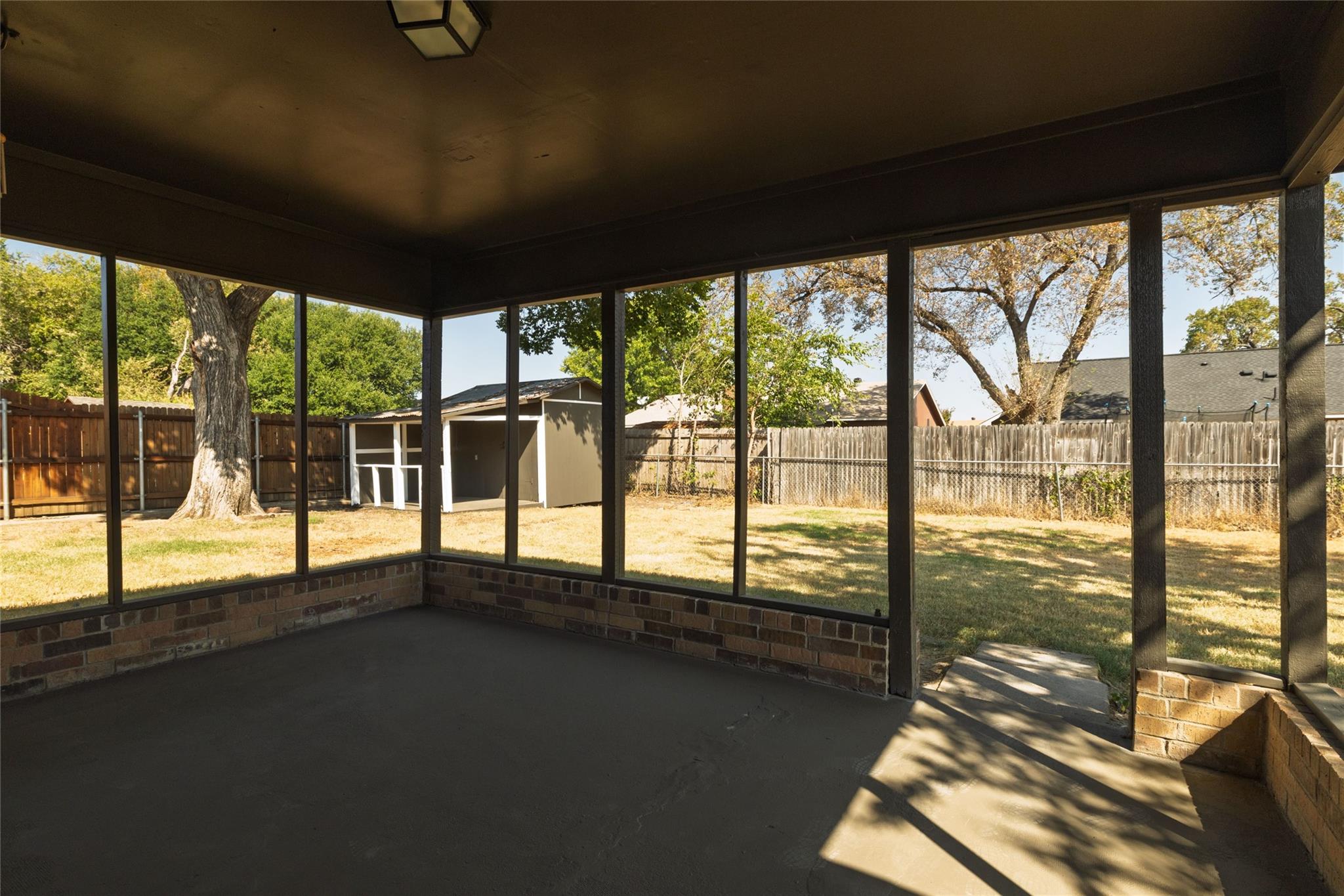 main property photo 31