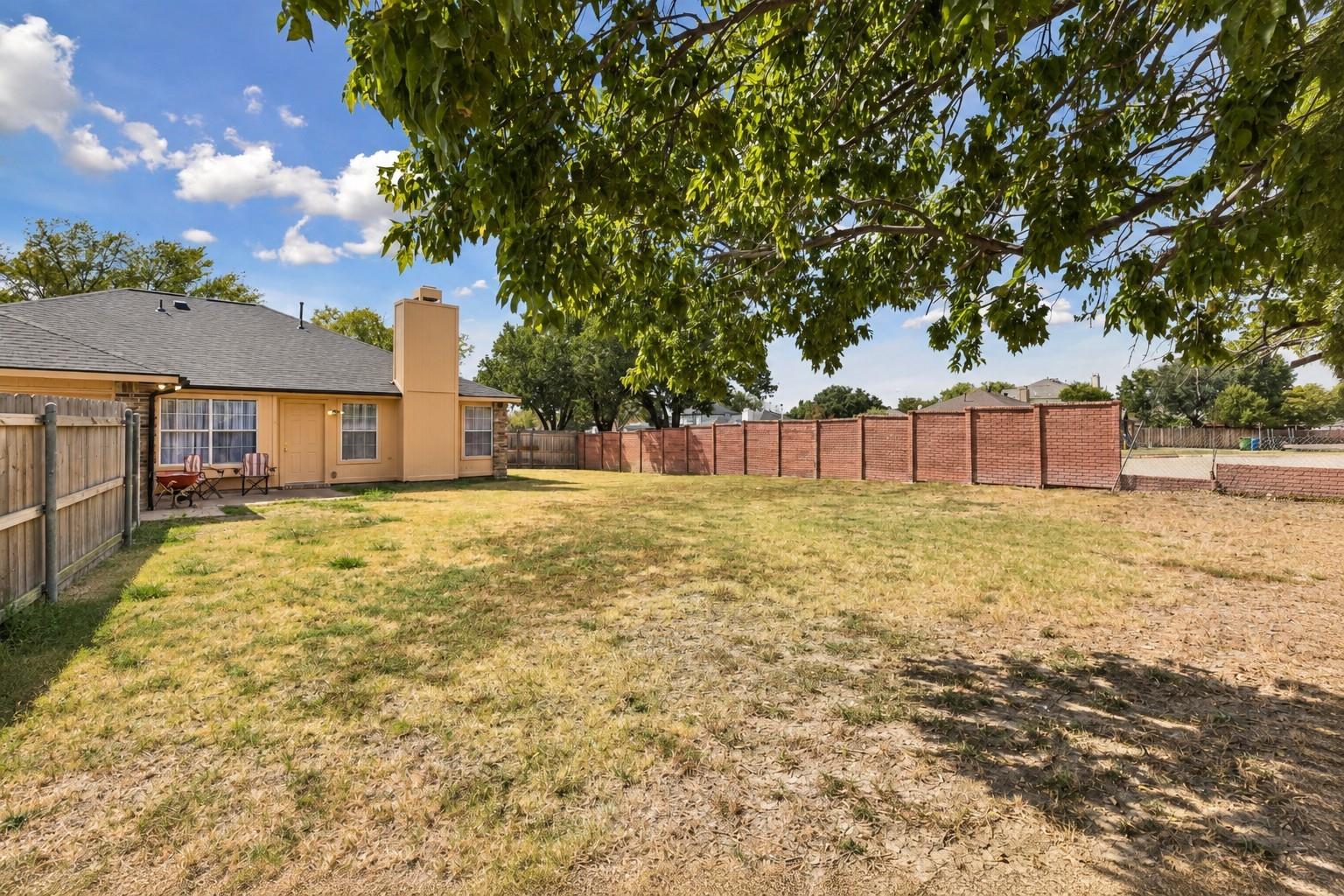 main property photo 16