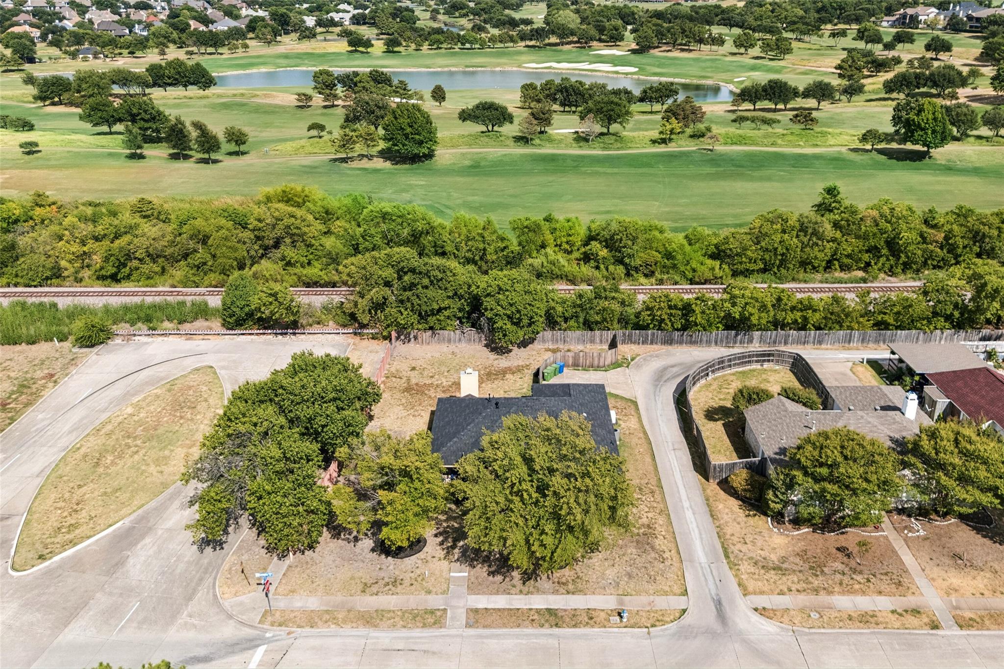 main property photo 19
