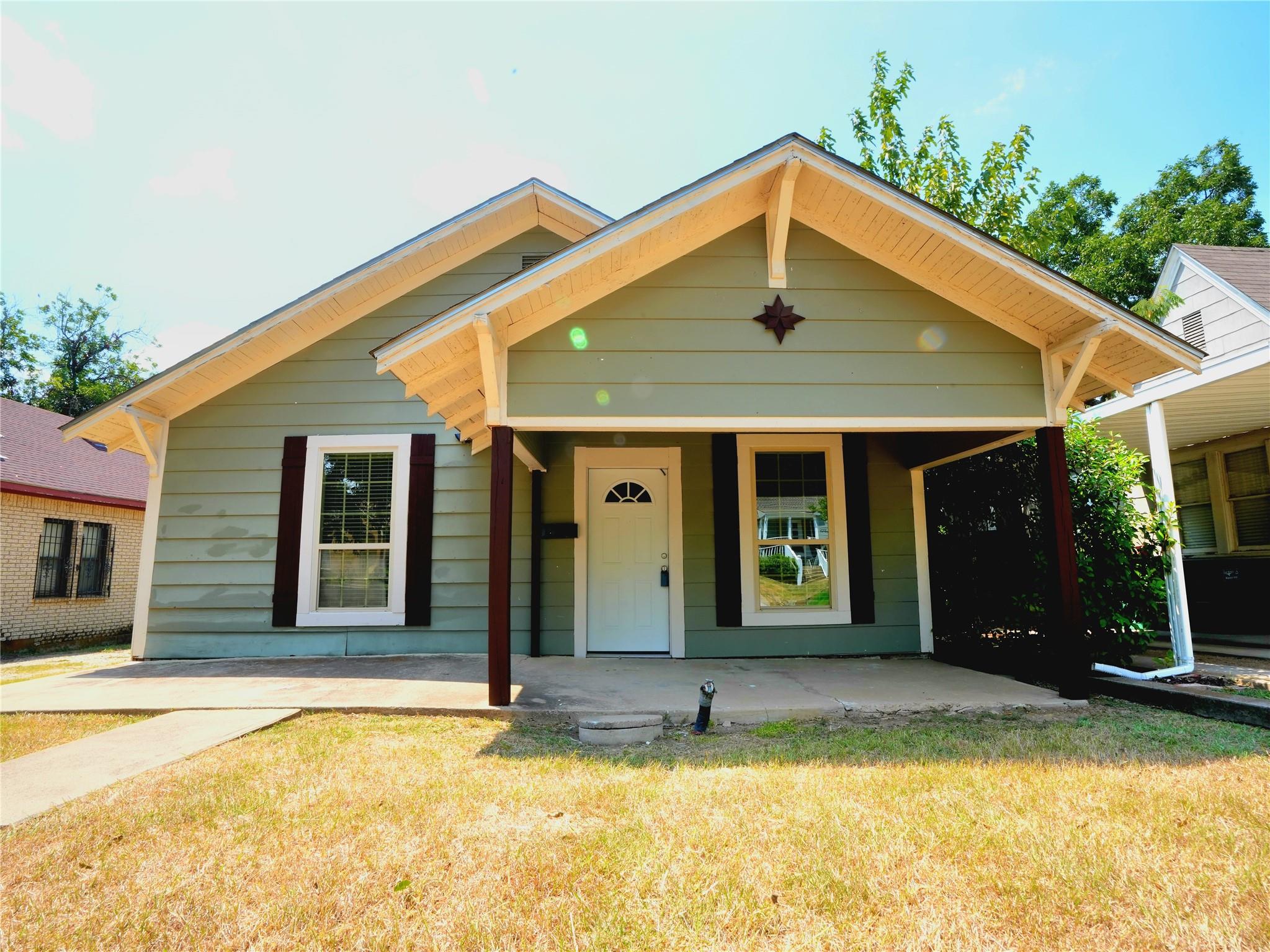 main property photo 7