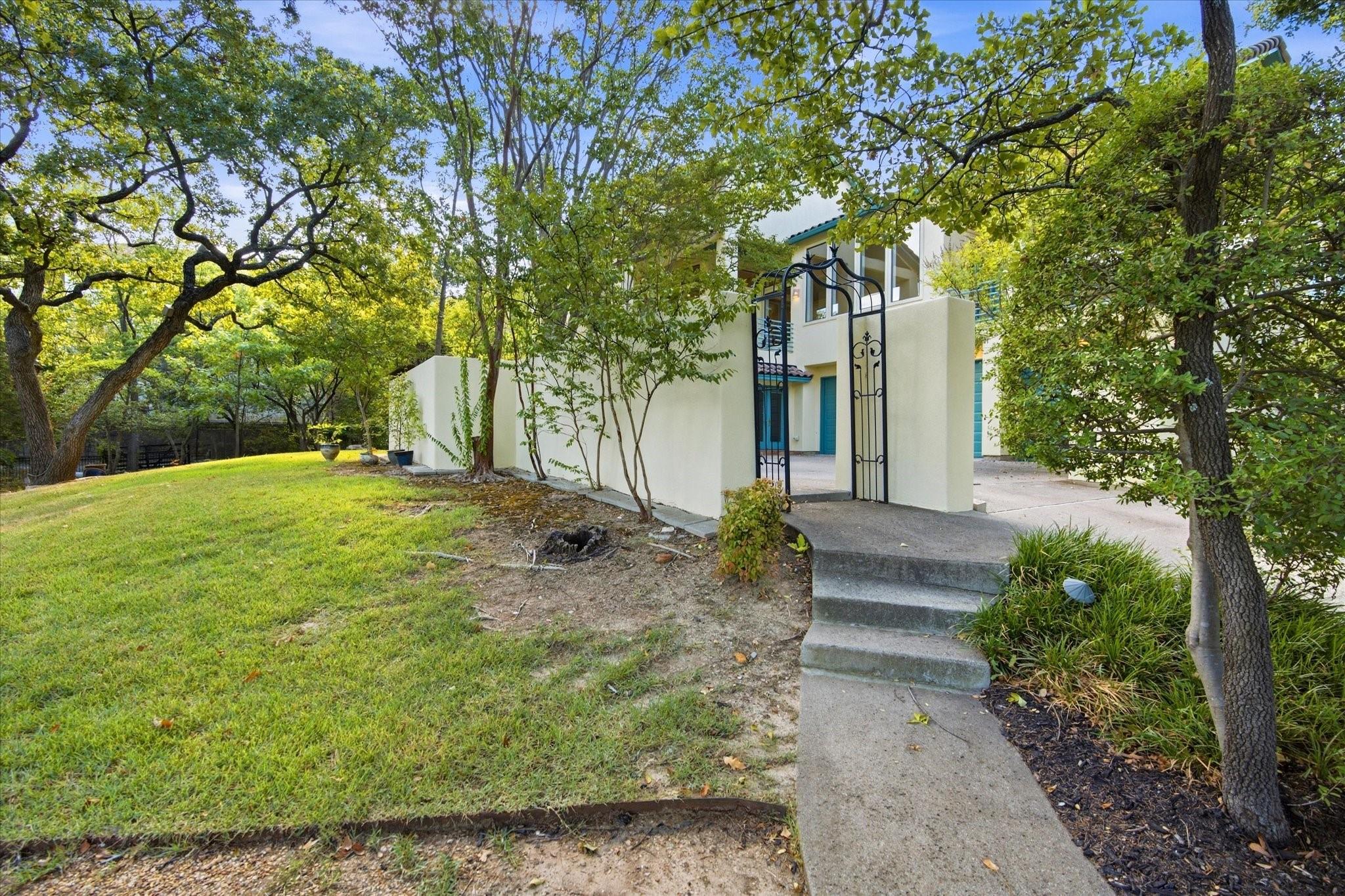 main property photo 7