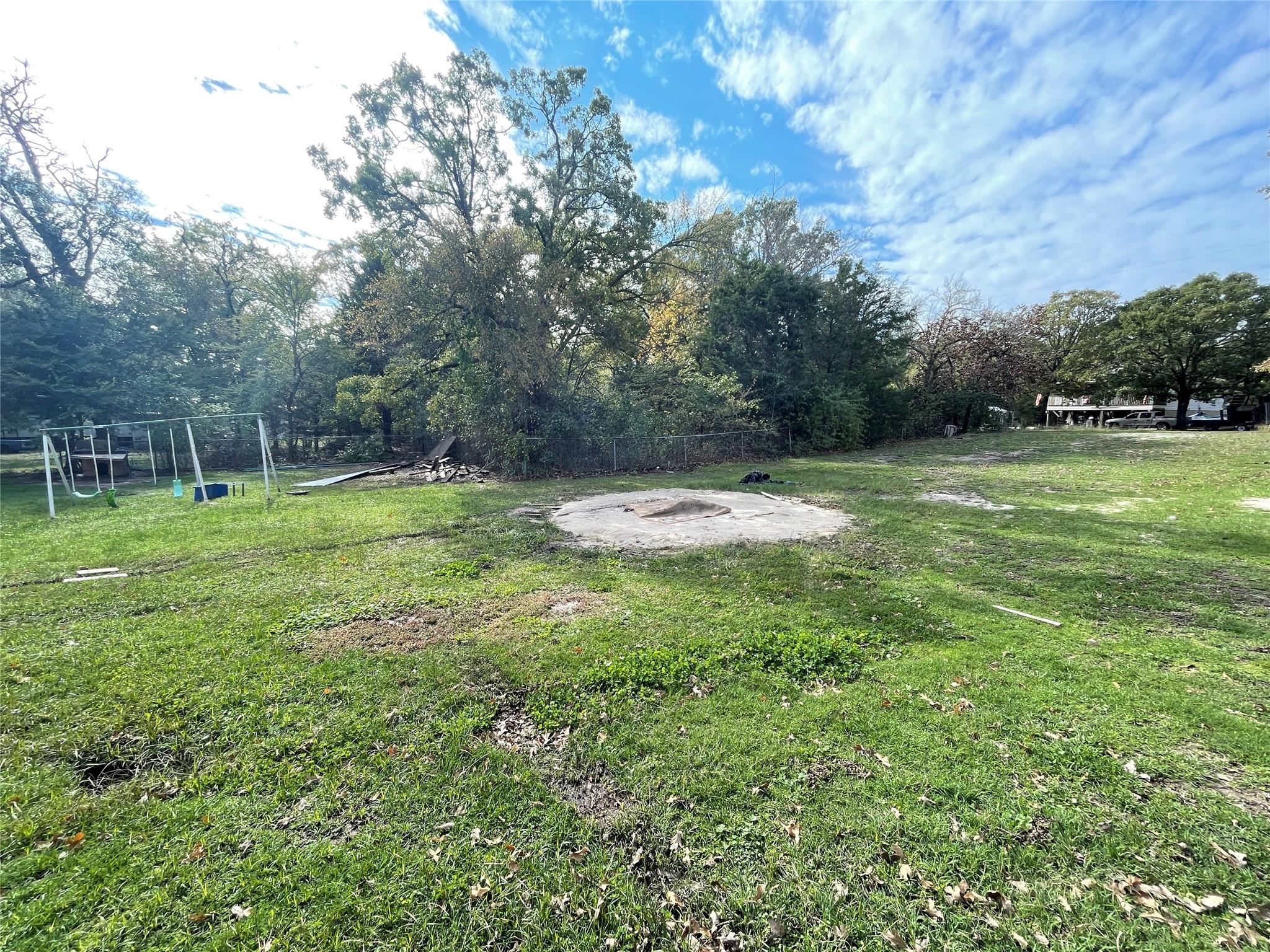 main property photo 12