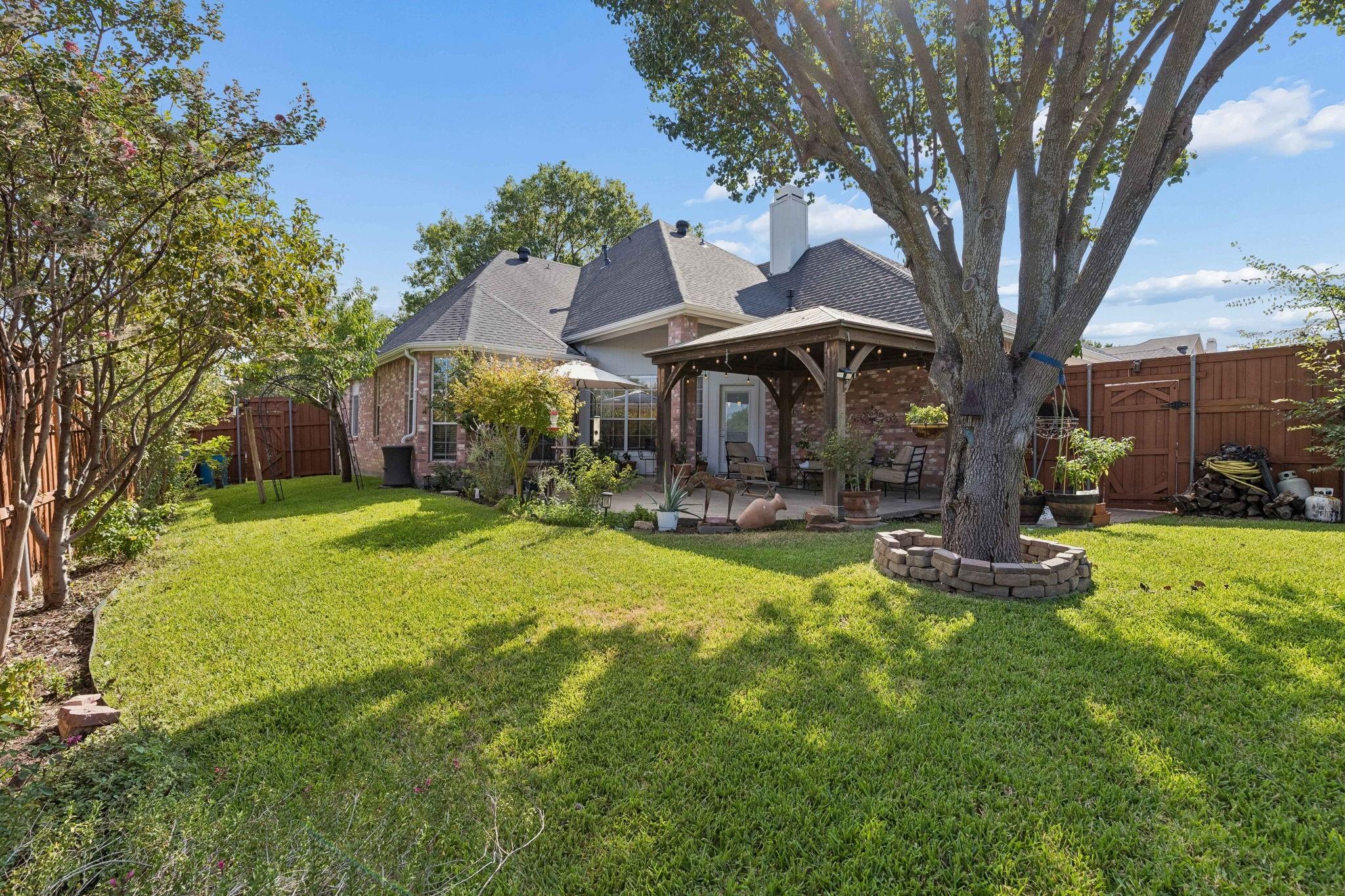 main property photo 23