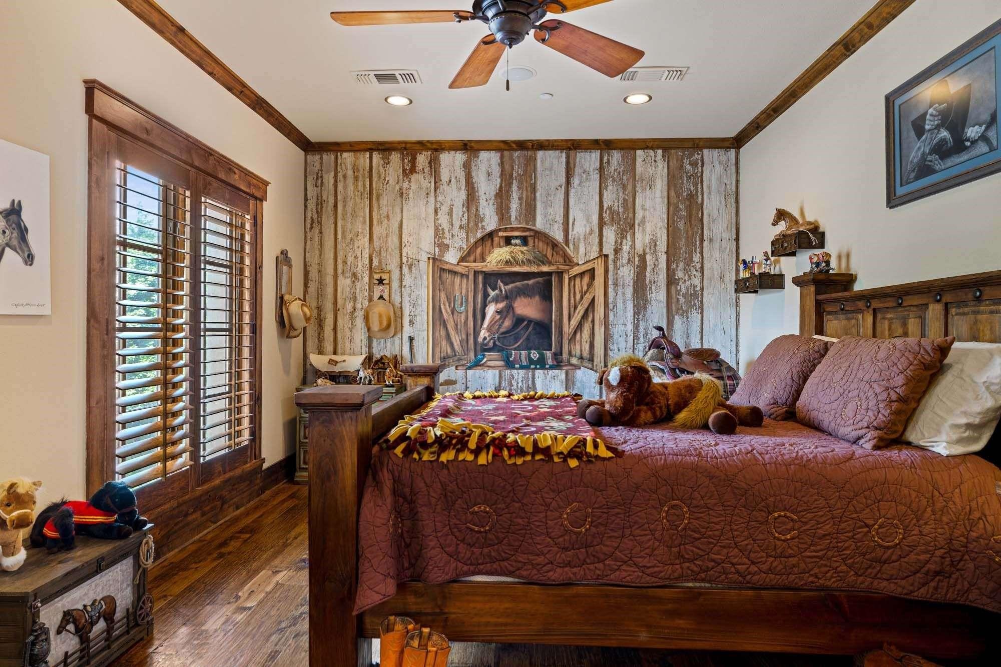 main property photo 30