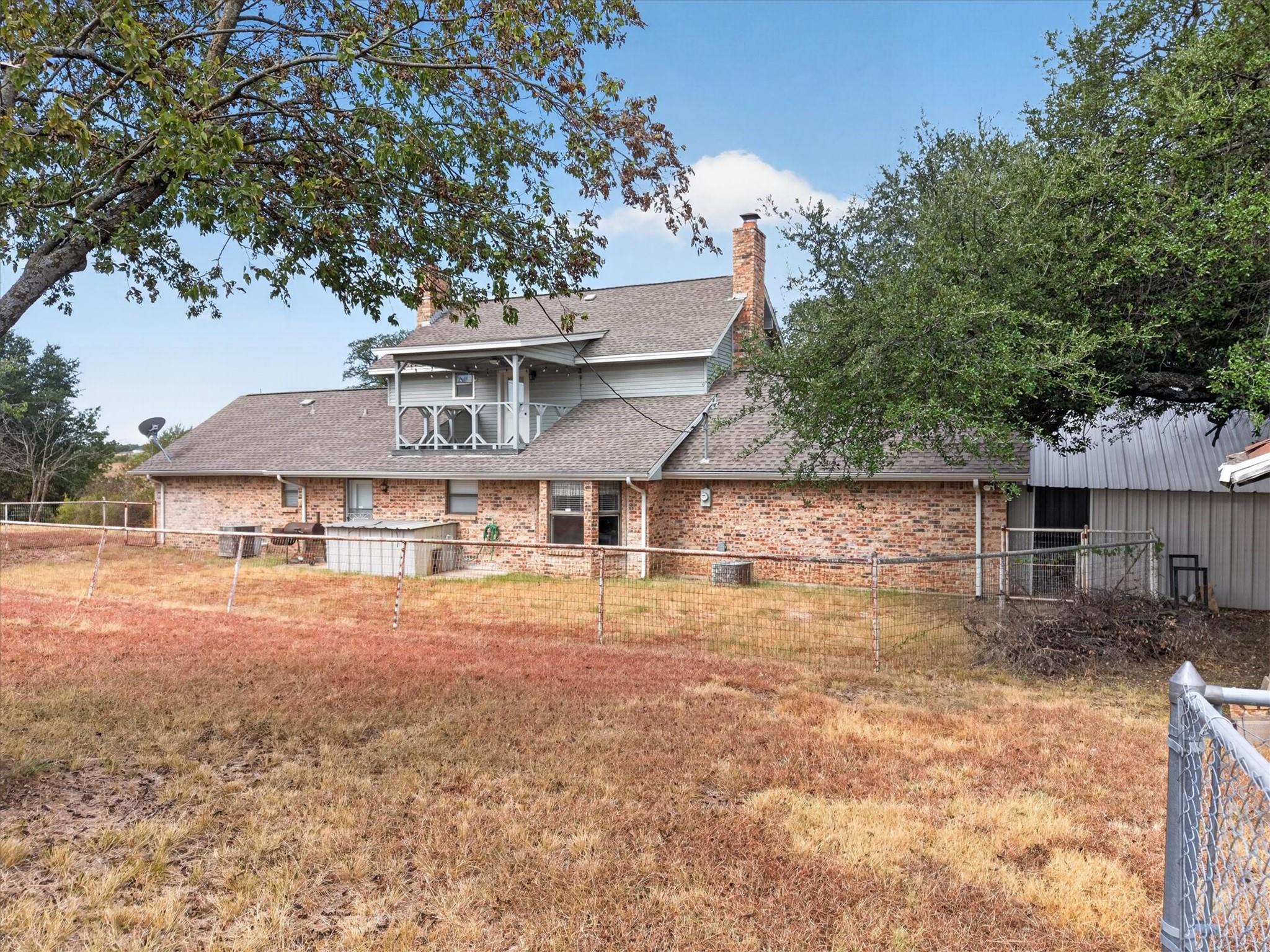 main property photo 37
