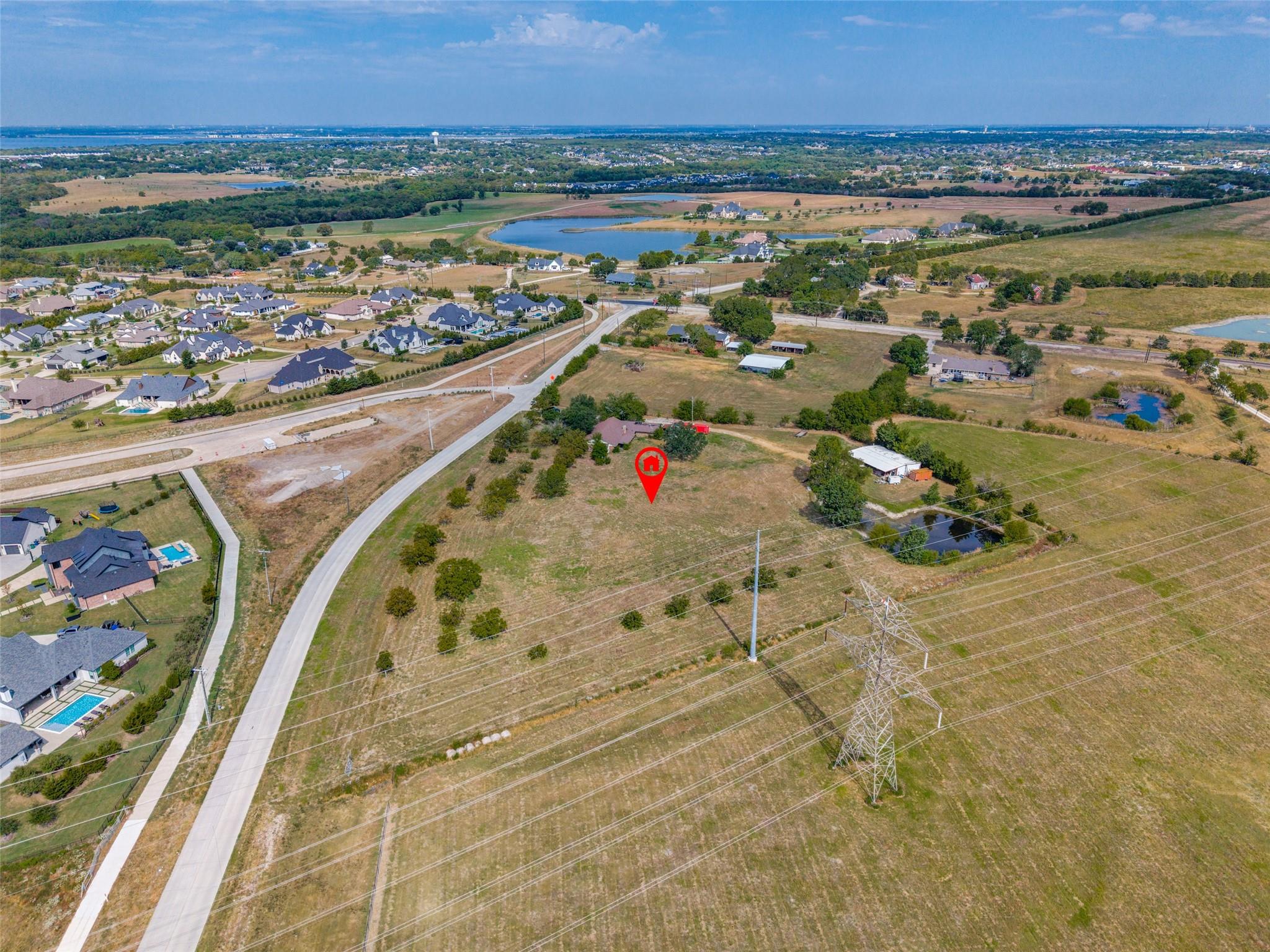 main property photo 8
