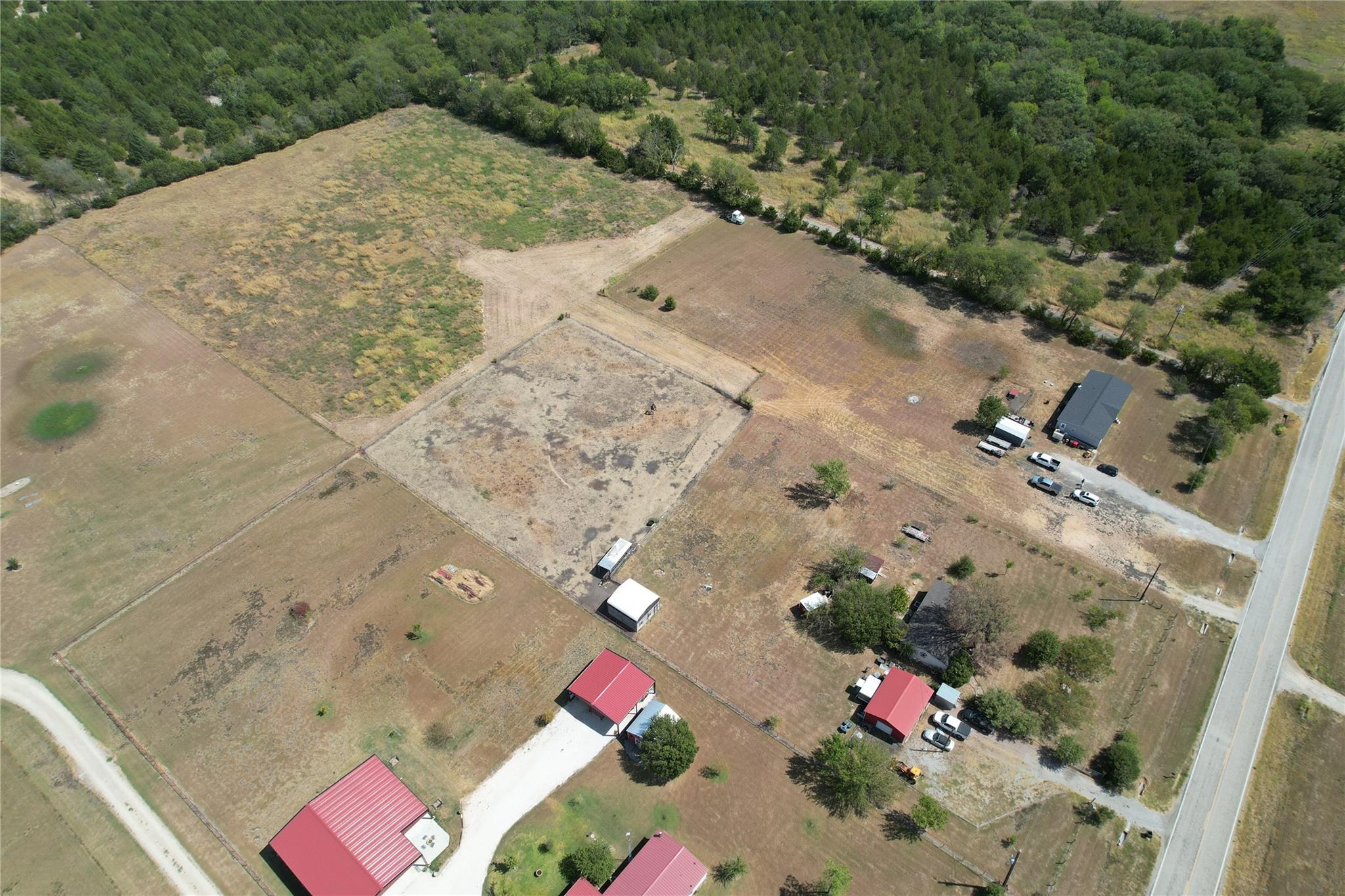 main property photo 11