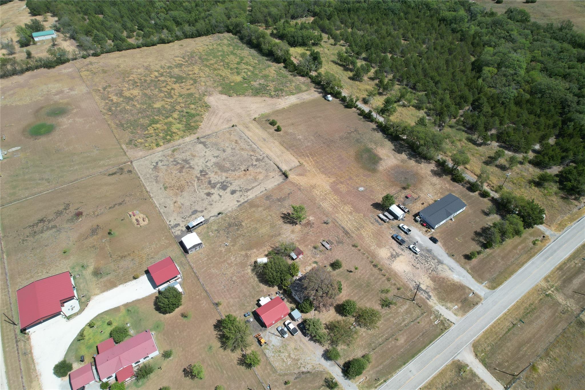 main property photo 12