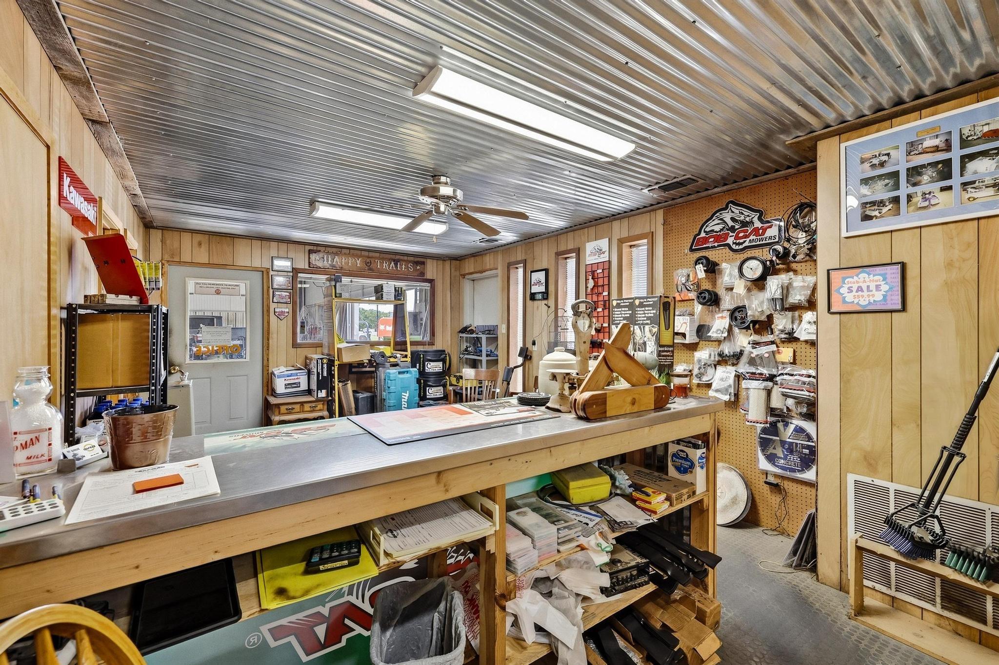main property photo 10