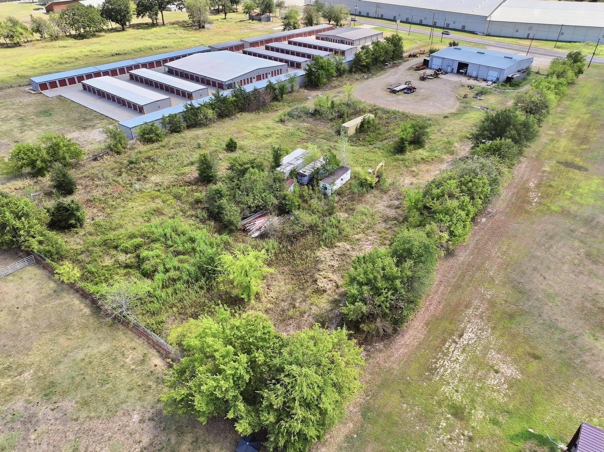 main property photo 26