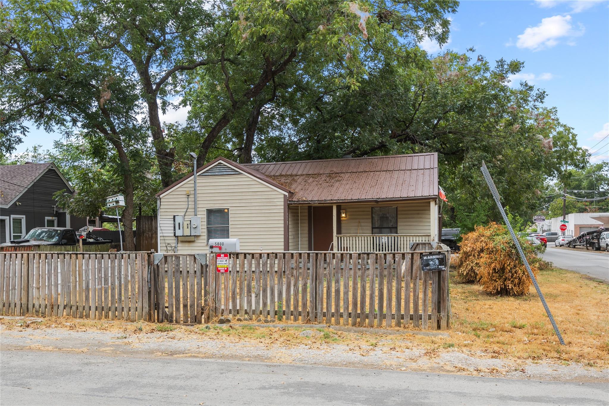 main property photo 24