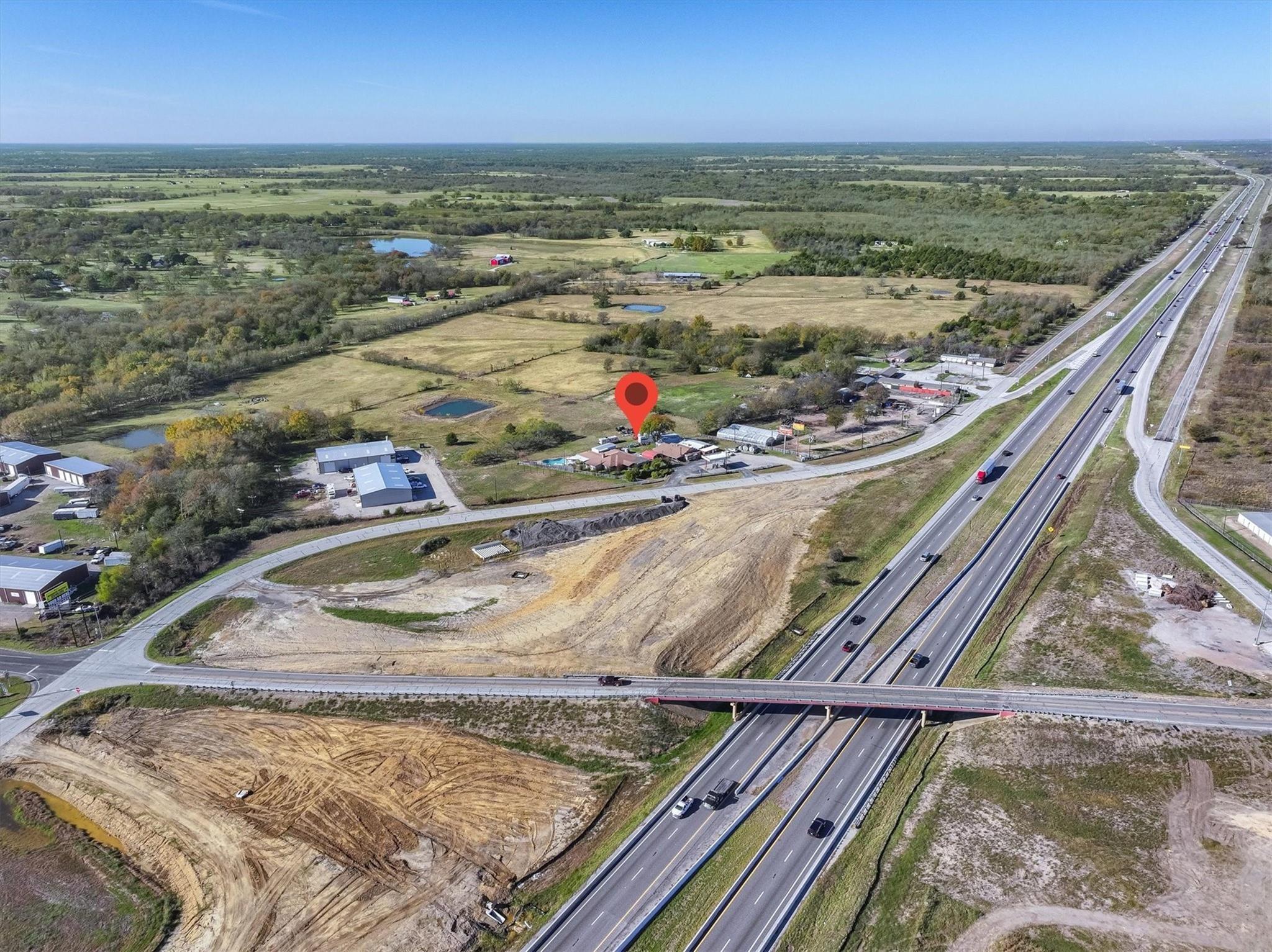 main property photo 6