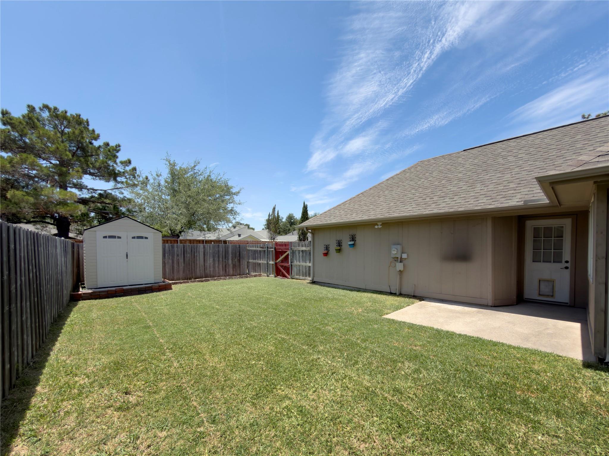 main property photo 24