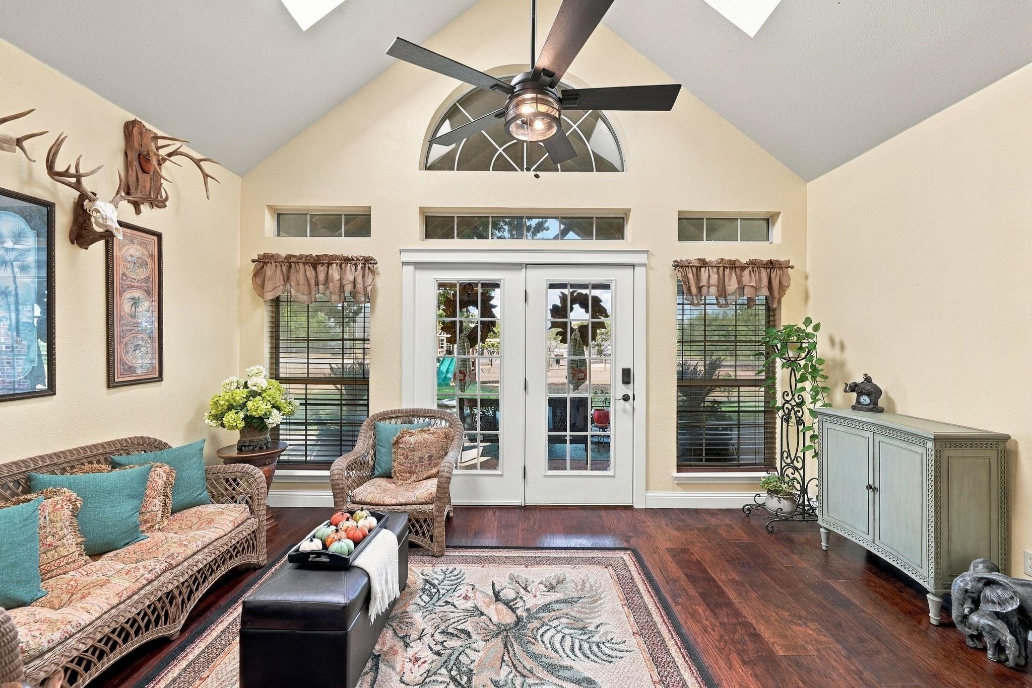 main property photo 15