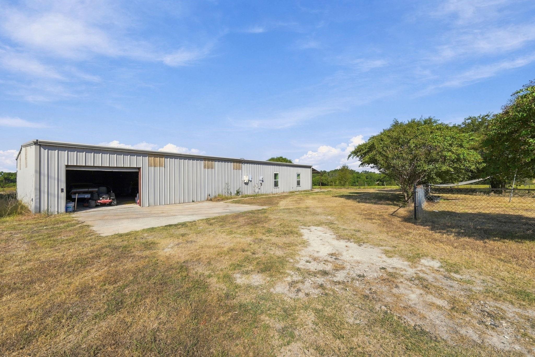 main property photo 37