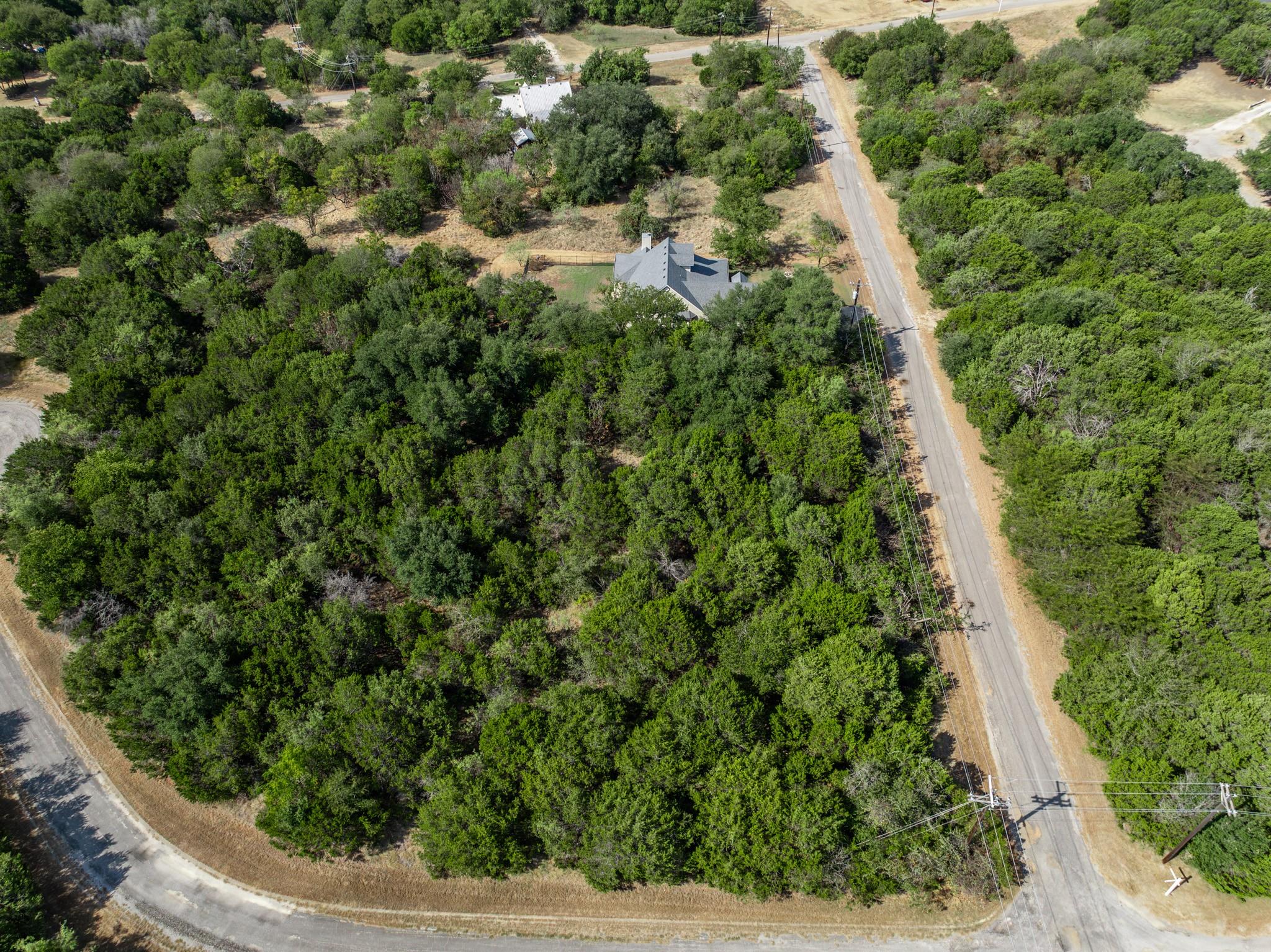 main property photo 17
