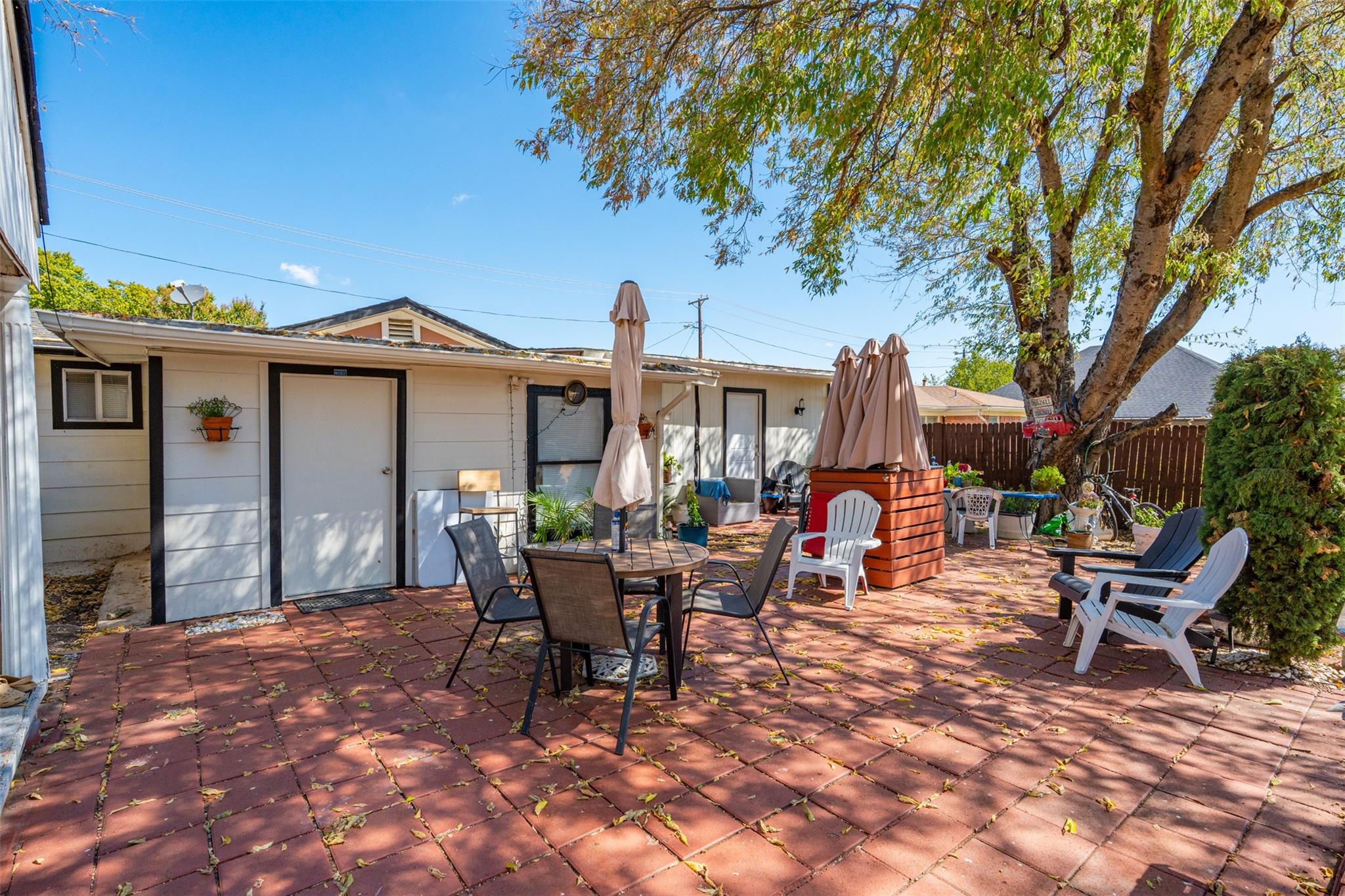 main property photo 21