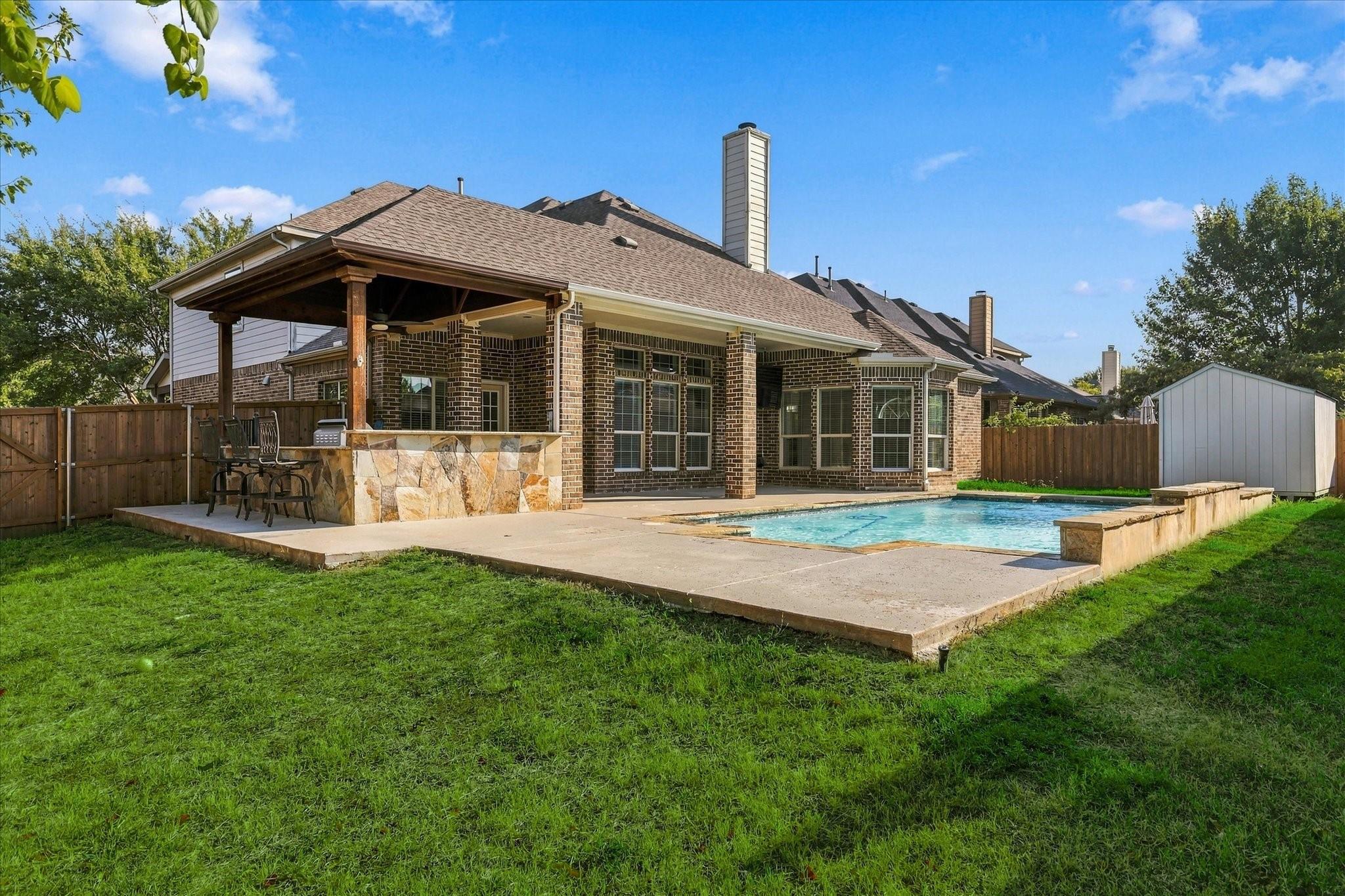 main property photo 30