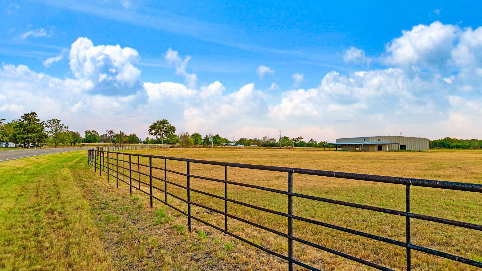 main property photo 15