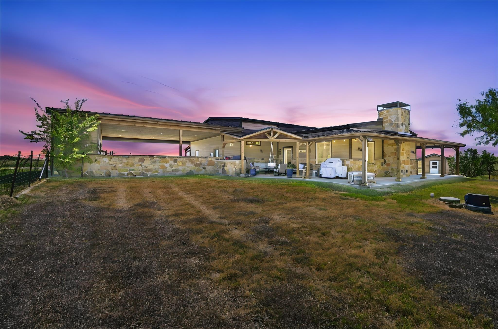 main property photo 24
