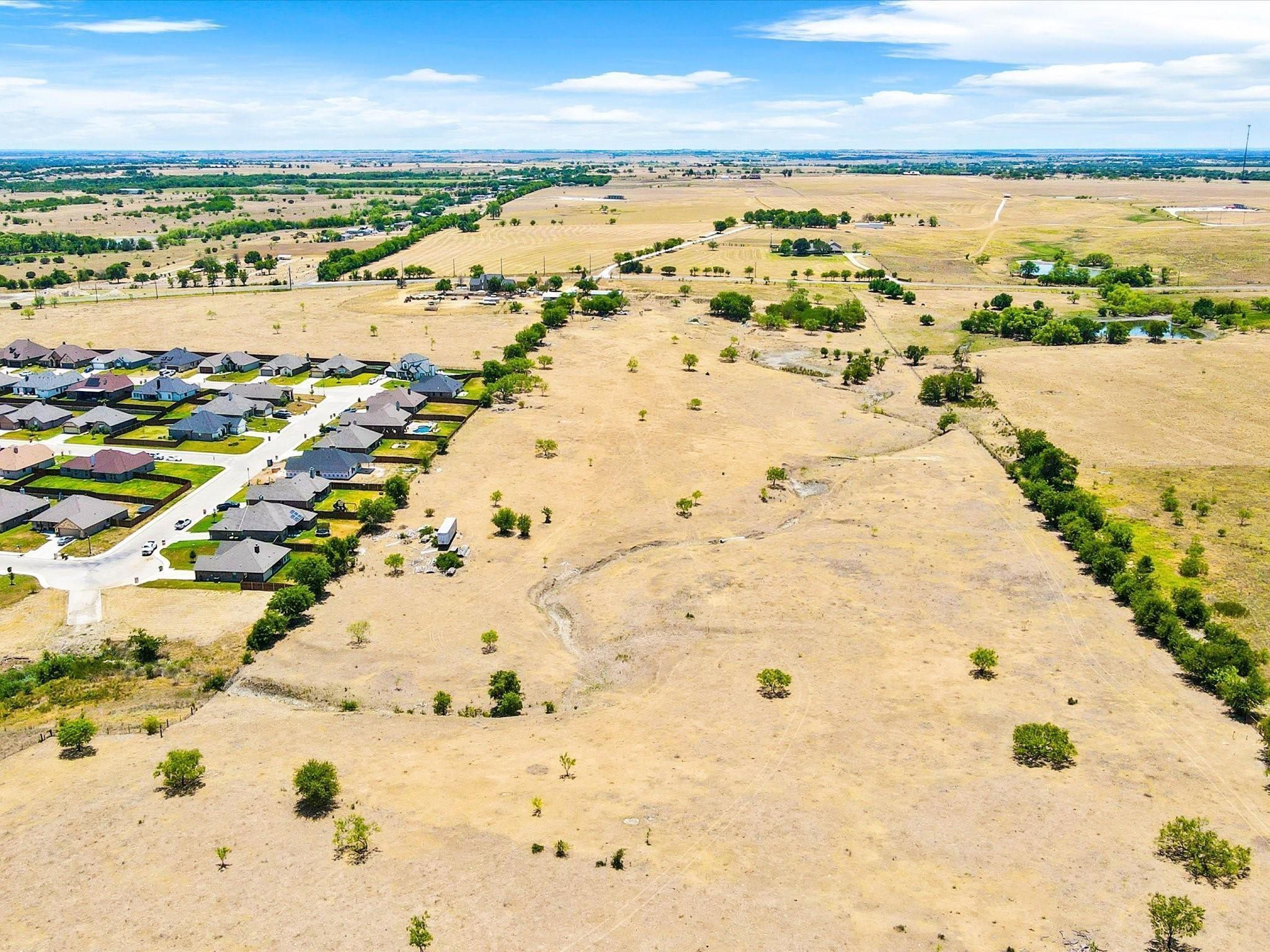 main property photo 16