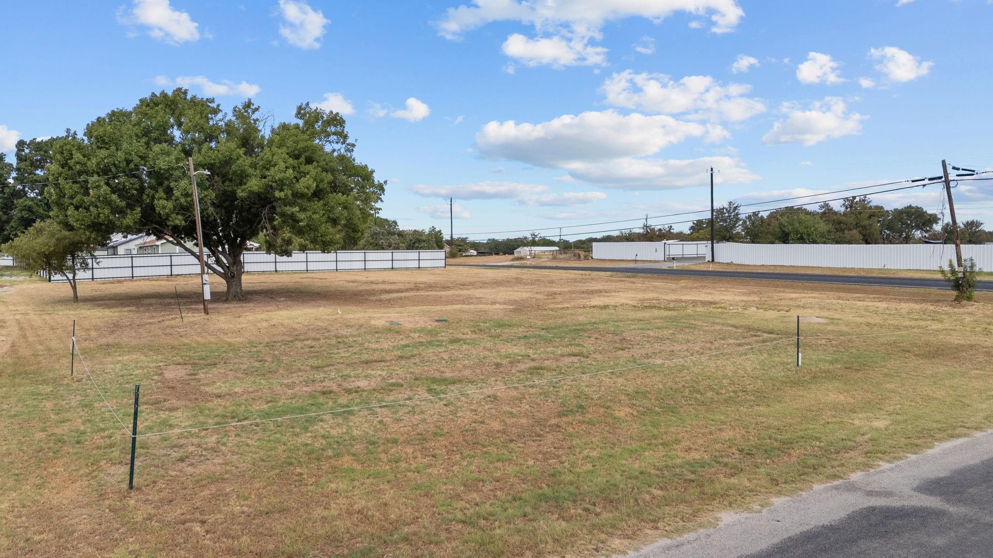 main property photo 7