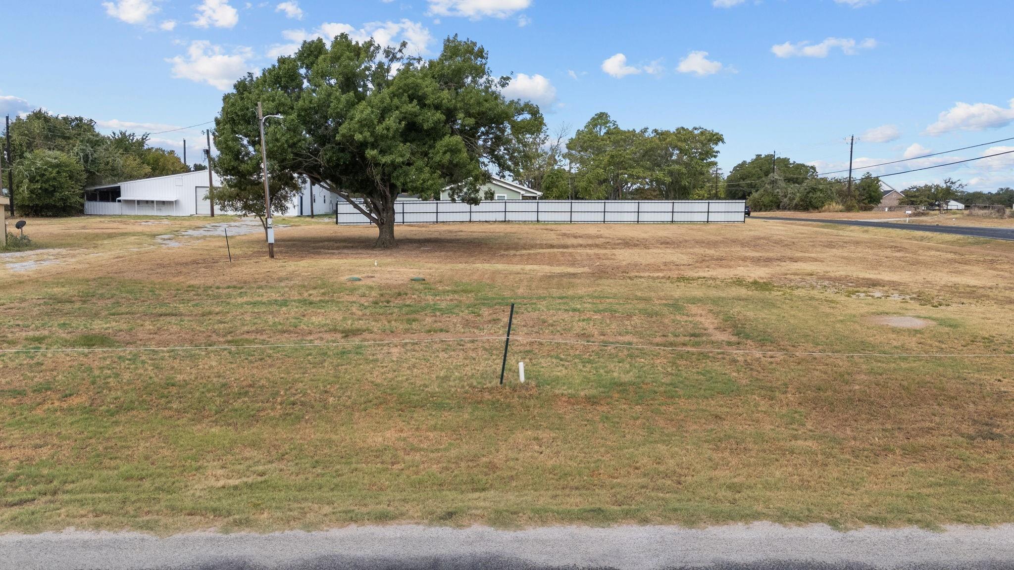 main property photo 8