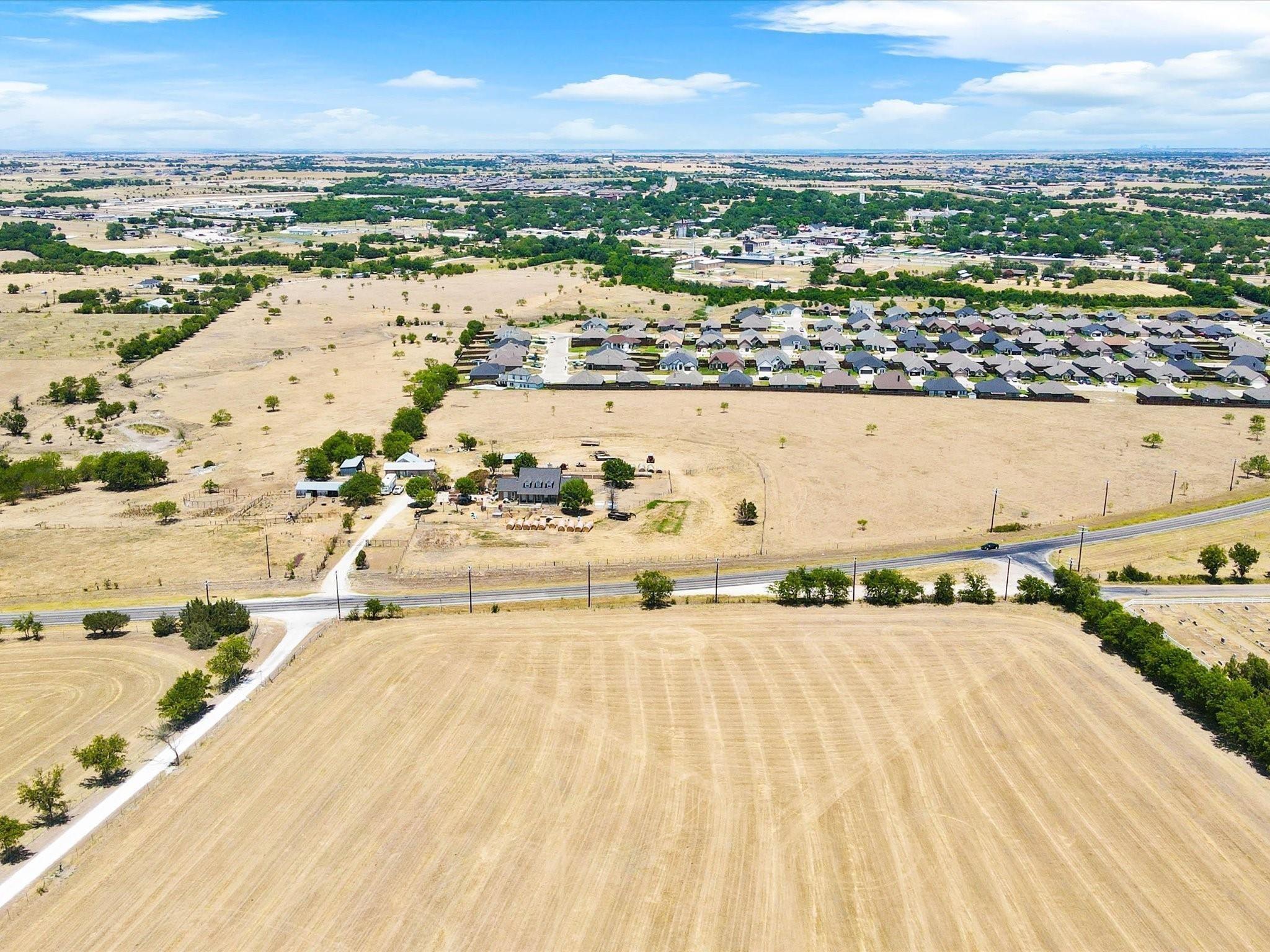 main property photo 10