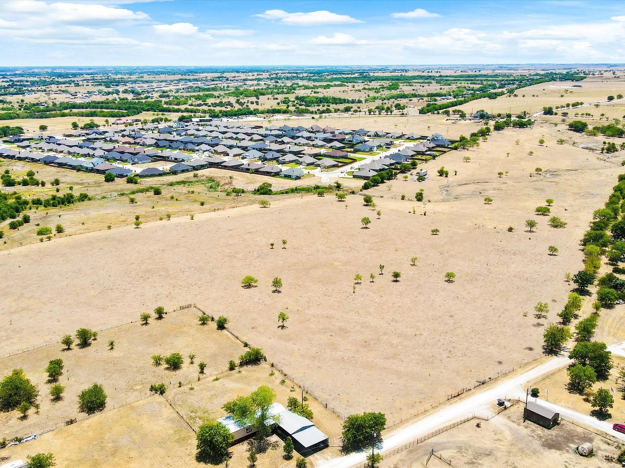 main property photo 17