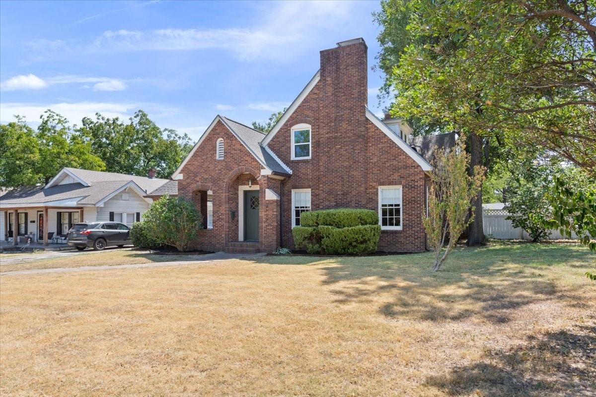 main property photo 37