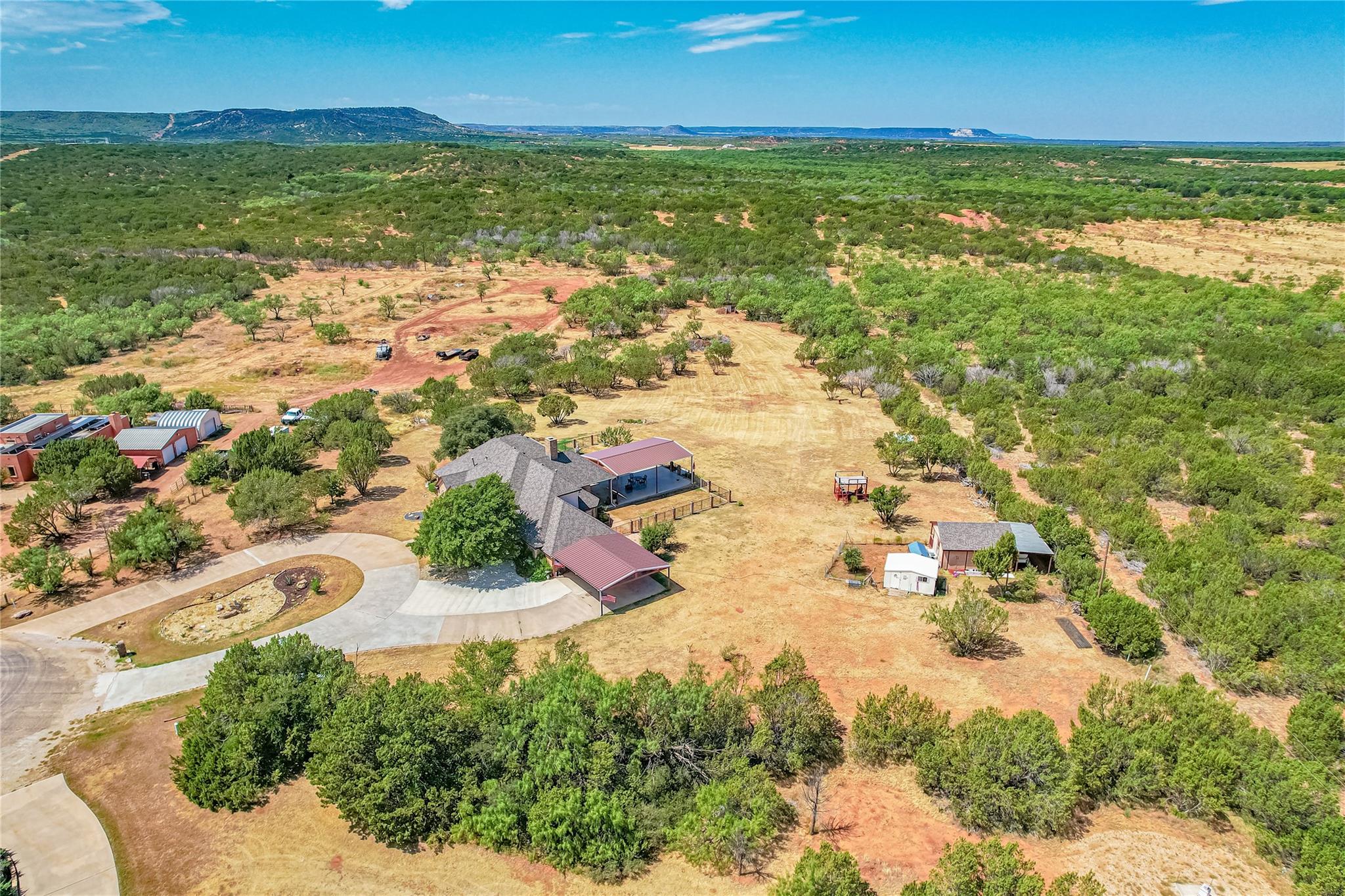 main property photo 37