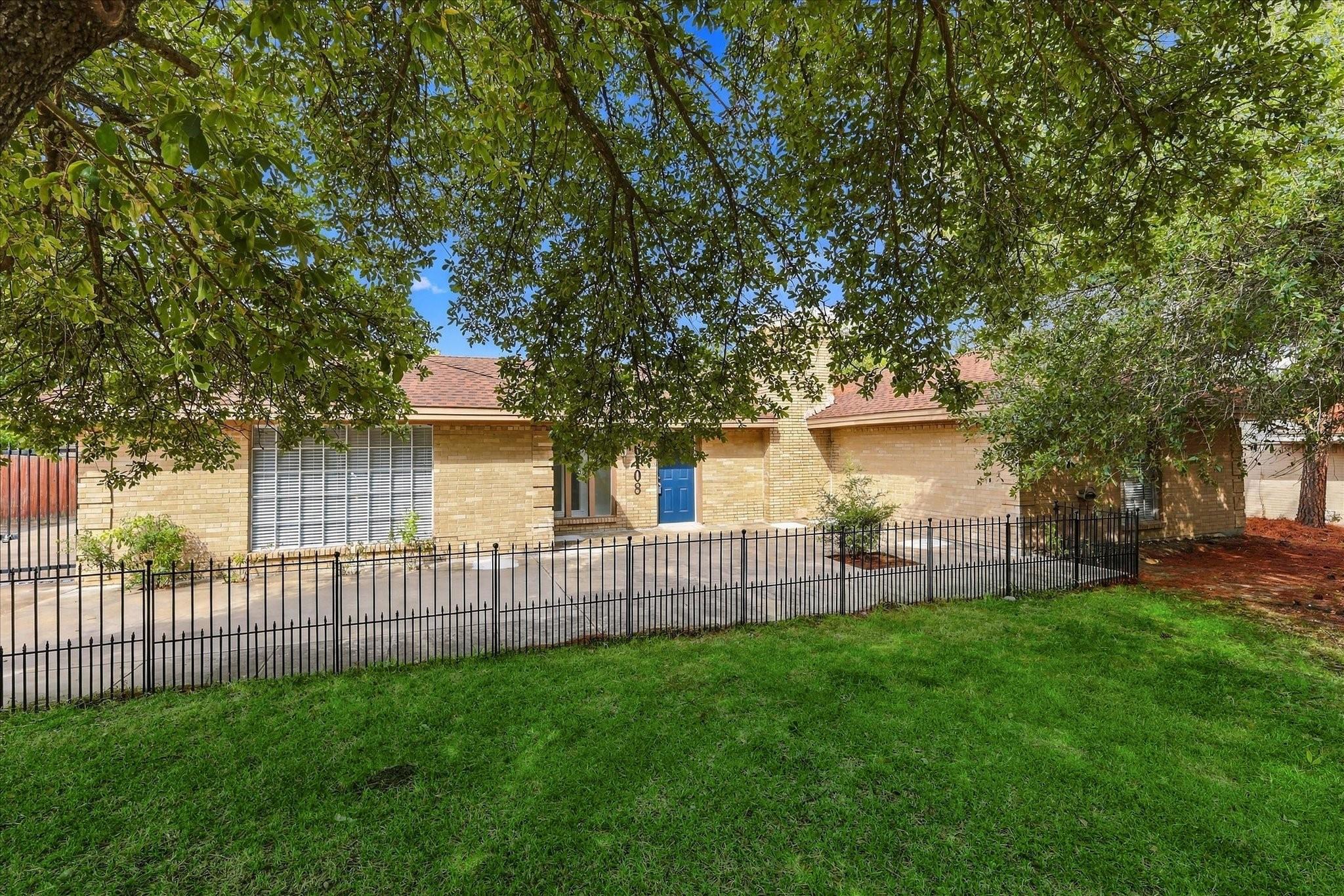 main property photo 2