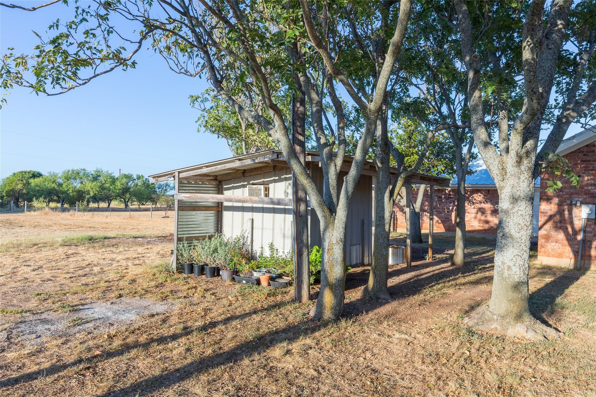 main property photo 39