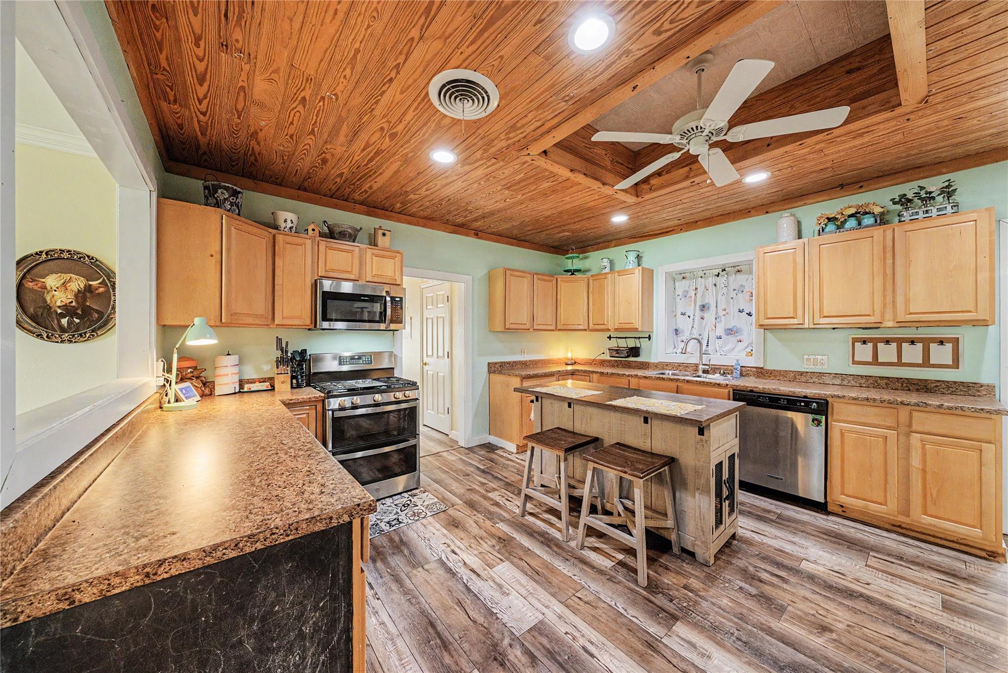 main property photo 15