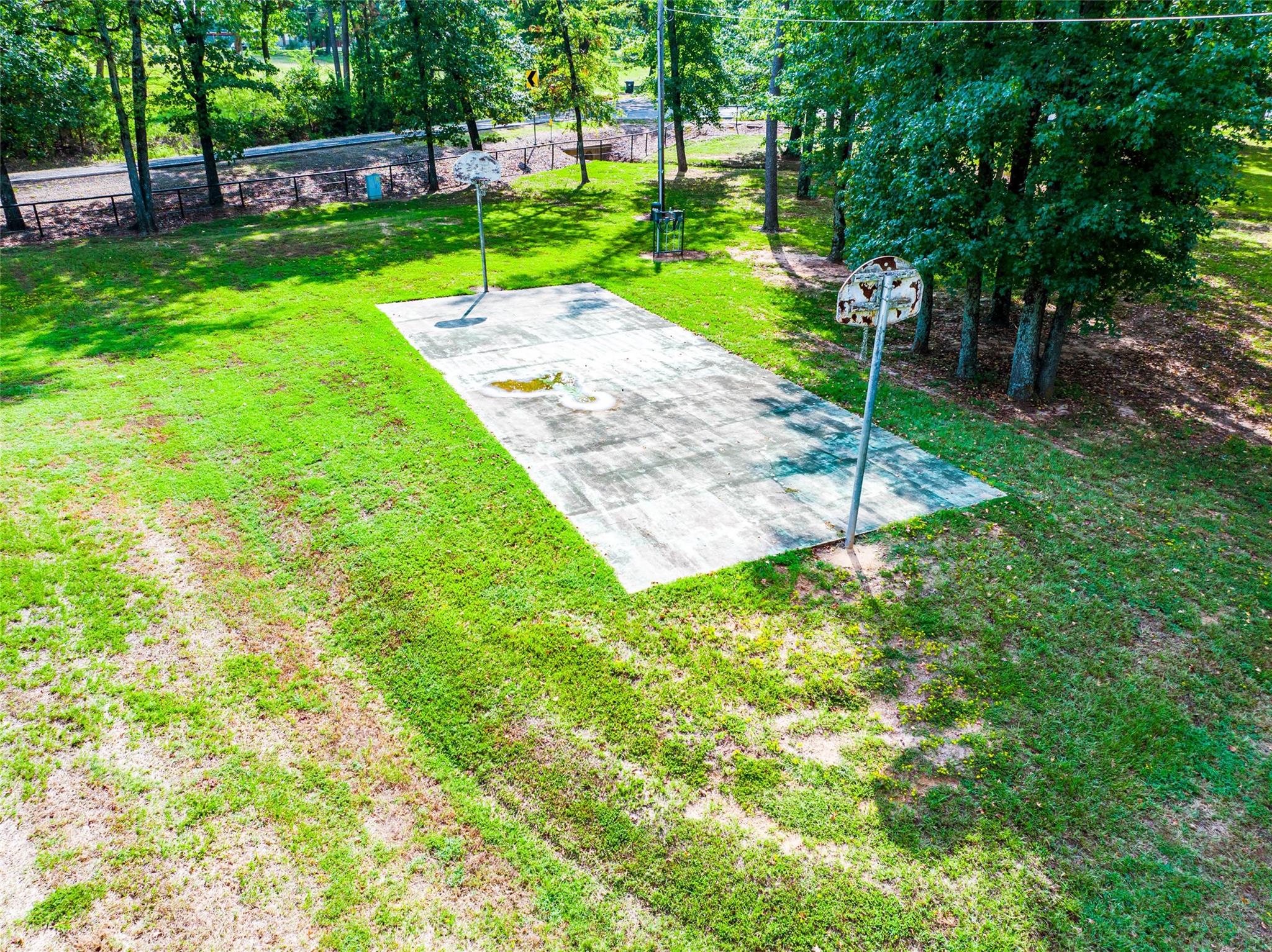 main property photo 19