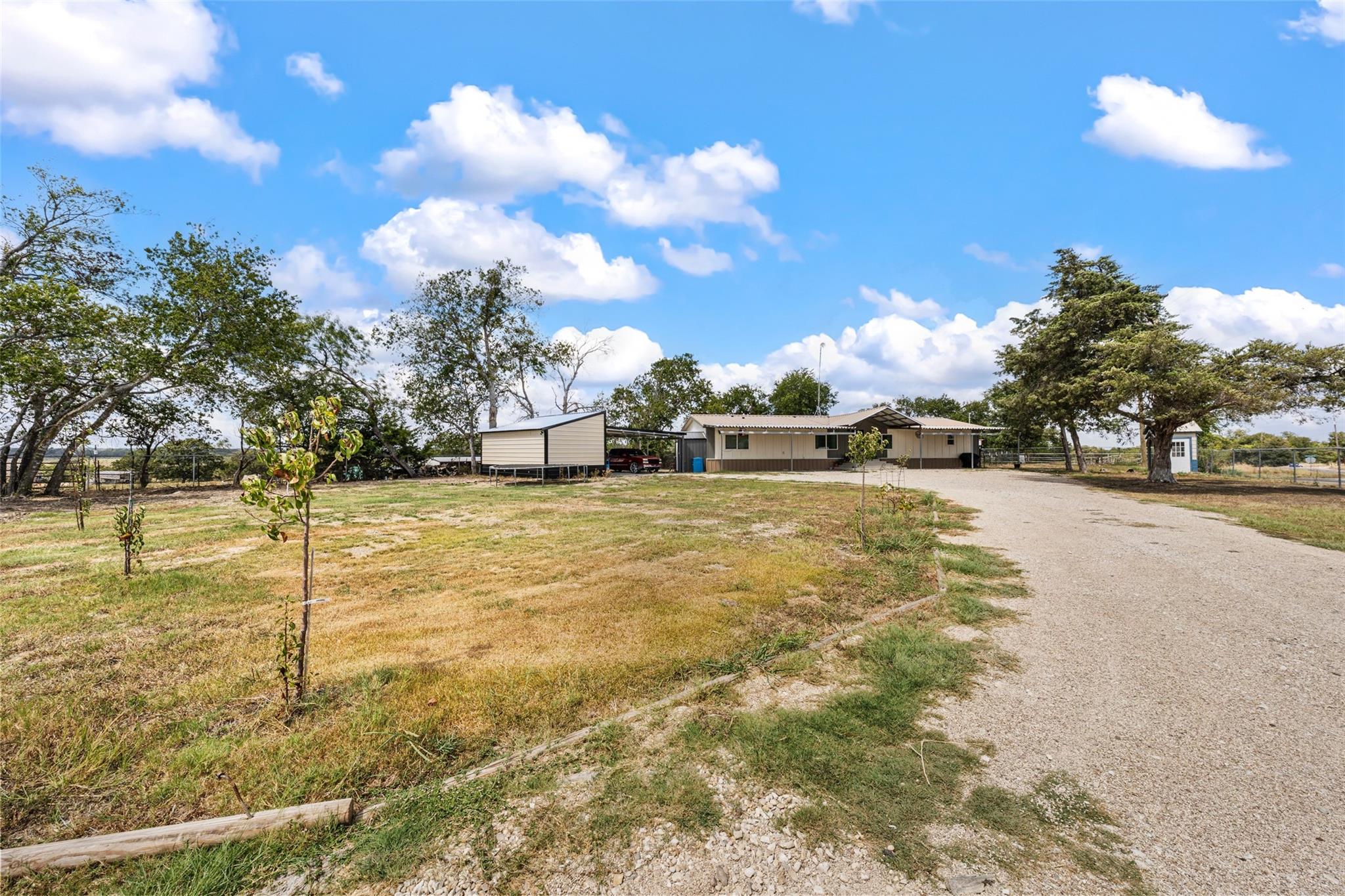 main property photo 18