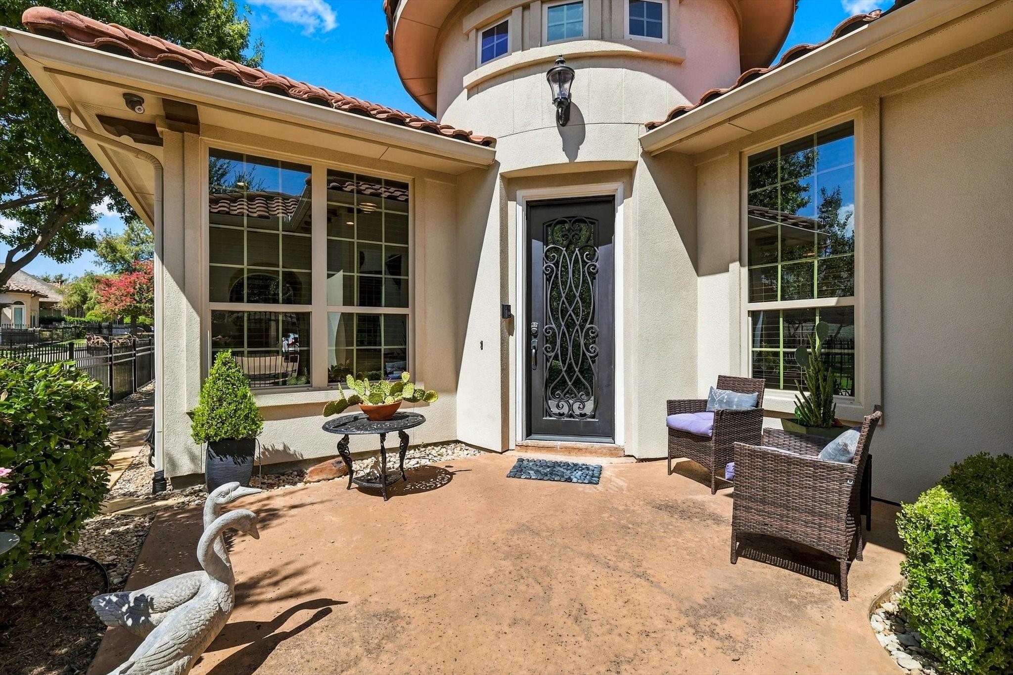 main property photo 6