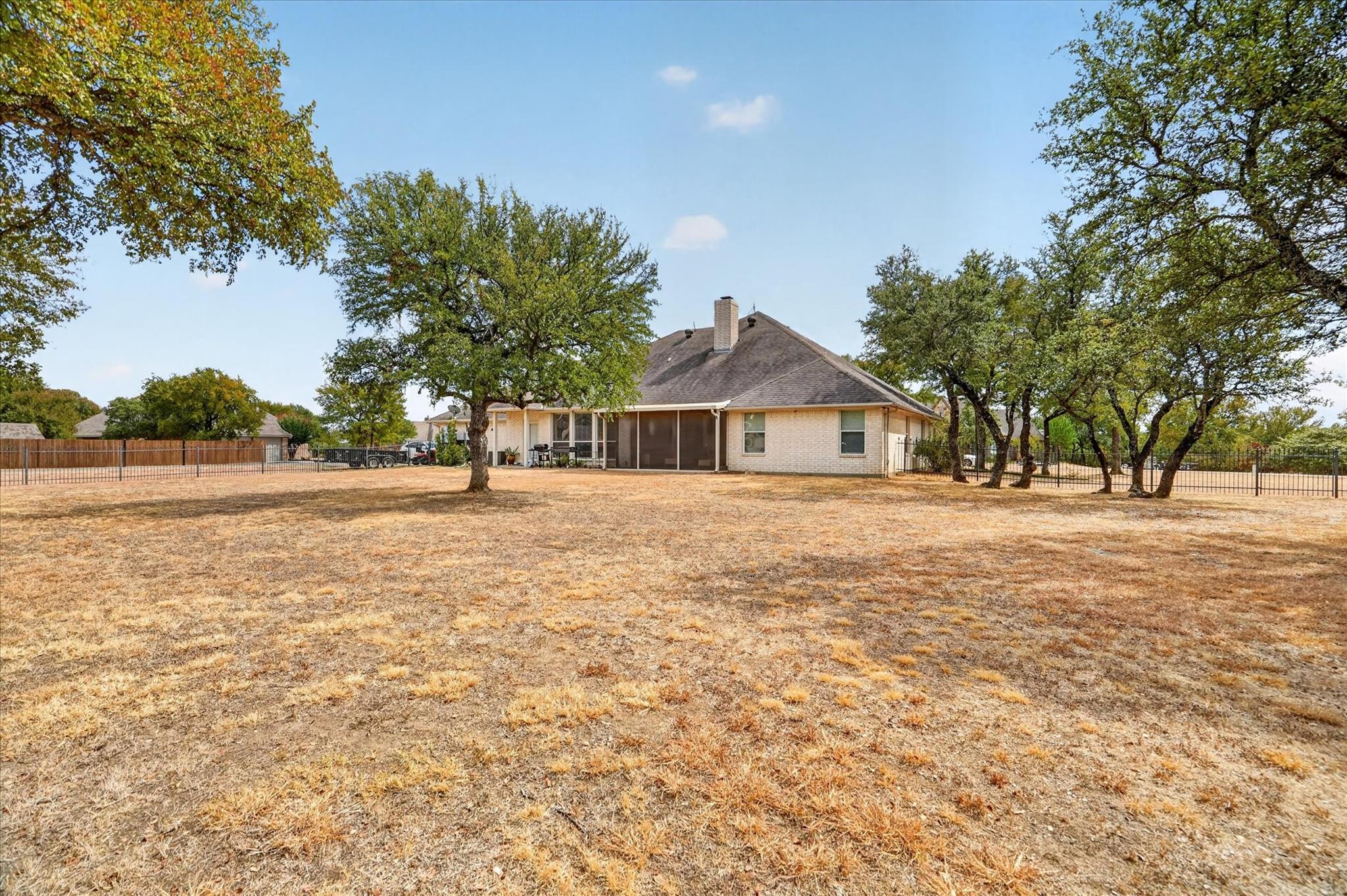 main property photo 29